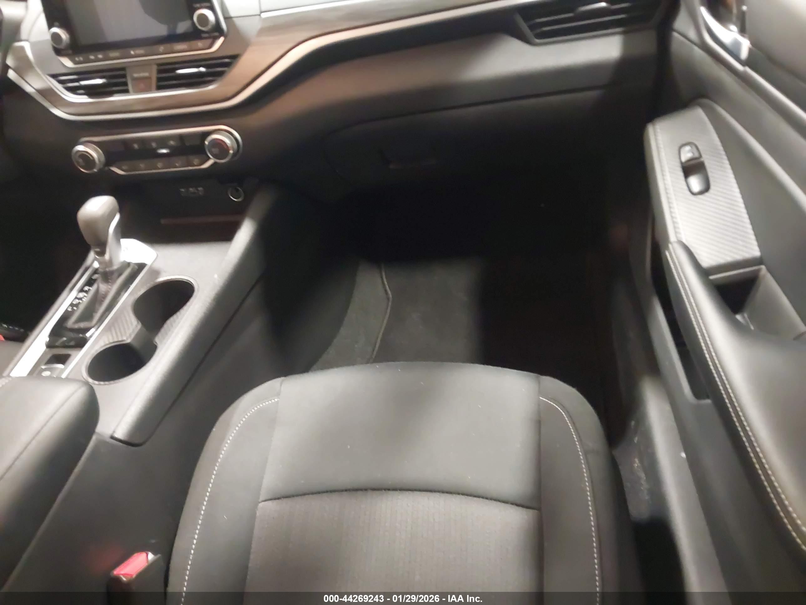 NISSAN ALTIMA image 5