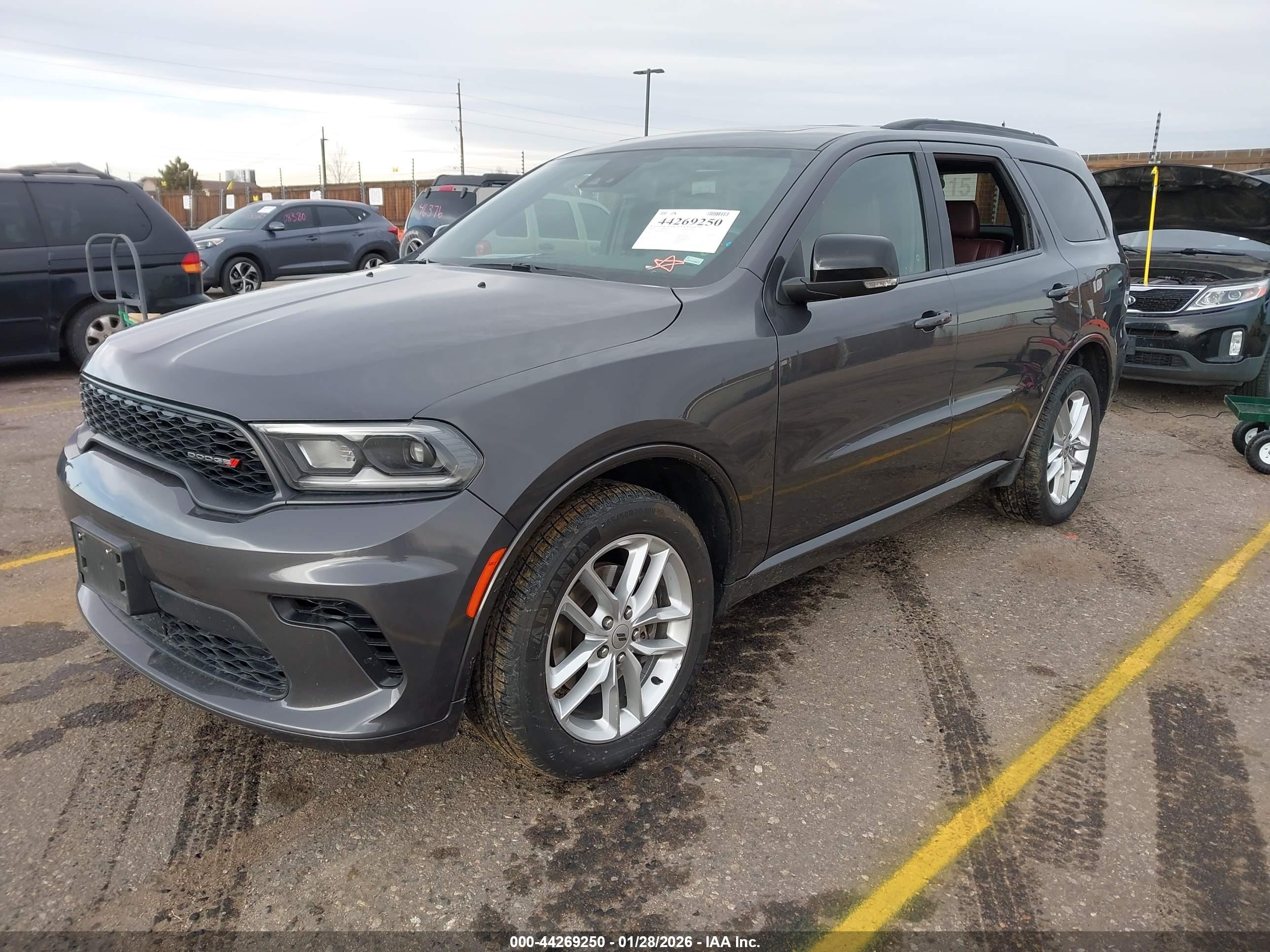 DODGE DURANGO image 2