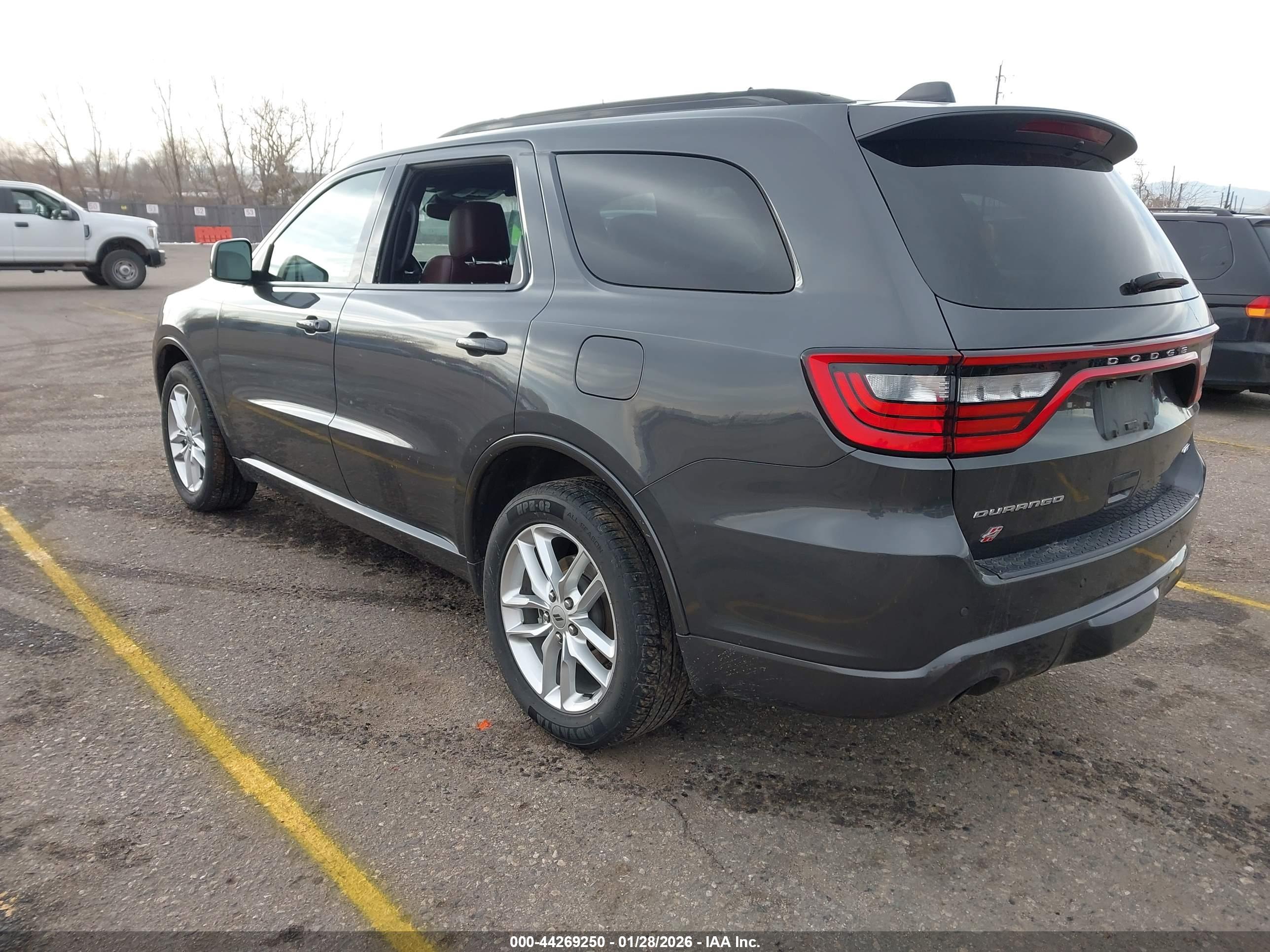 DODGE DURANGO image 3