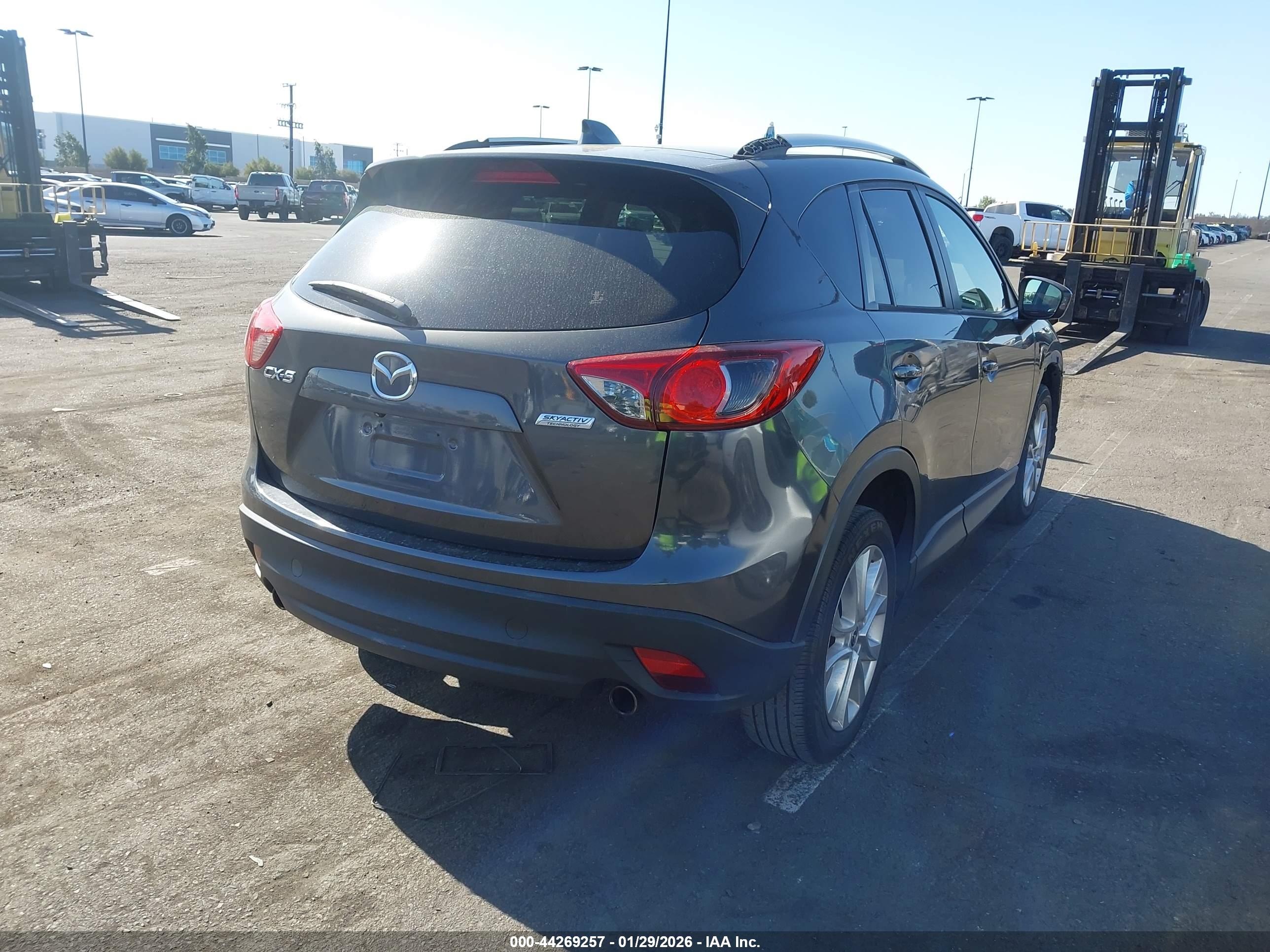 MAZDA CX-5 image 4