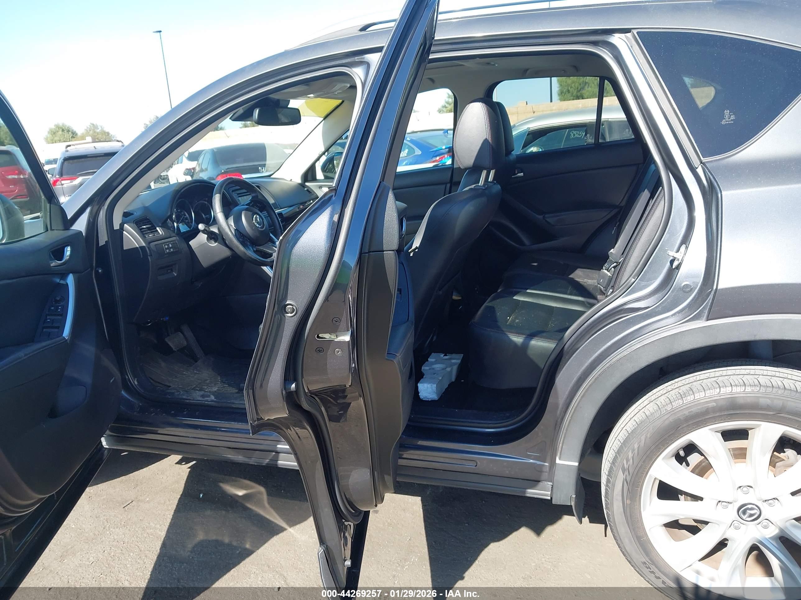 MAZDA CX-5 image 8