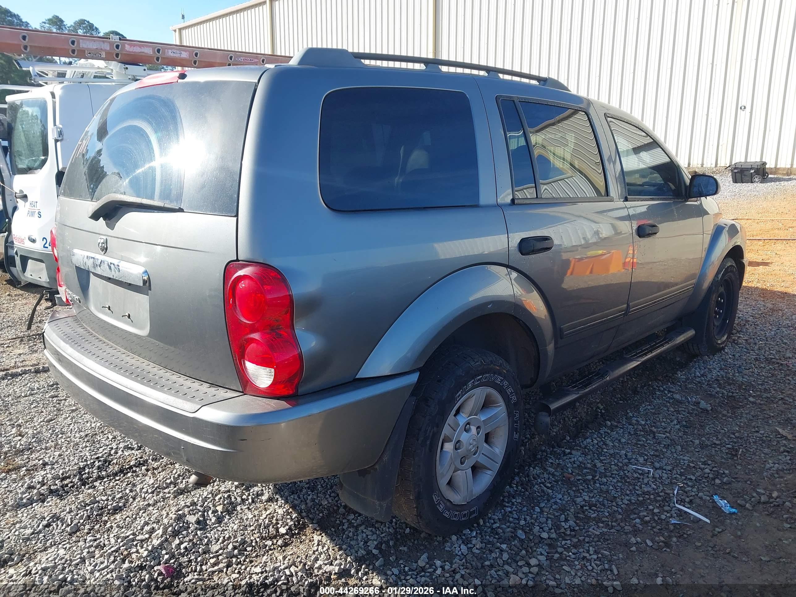 DODGE DURANGO image 4