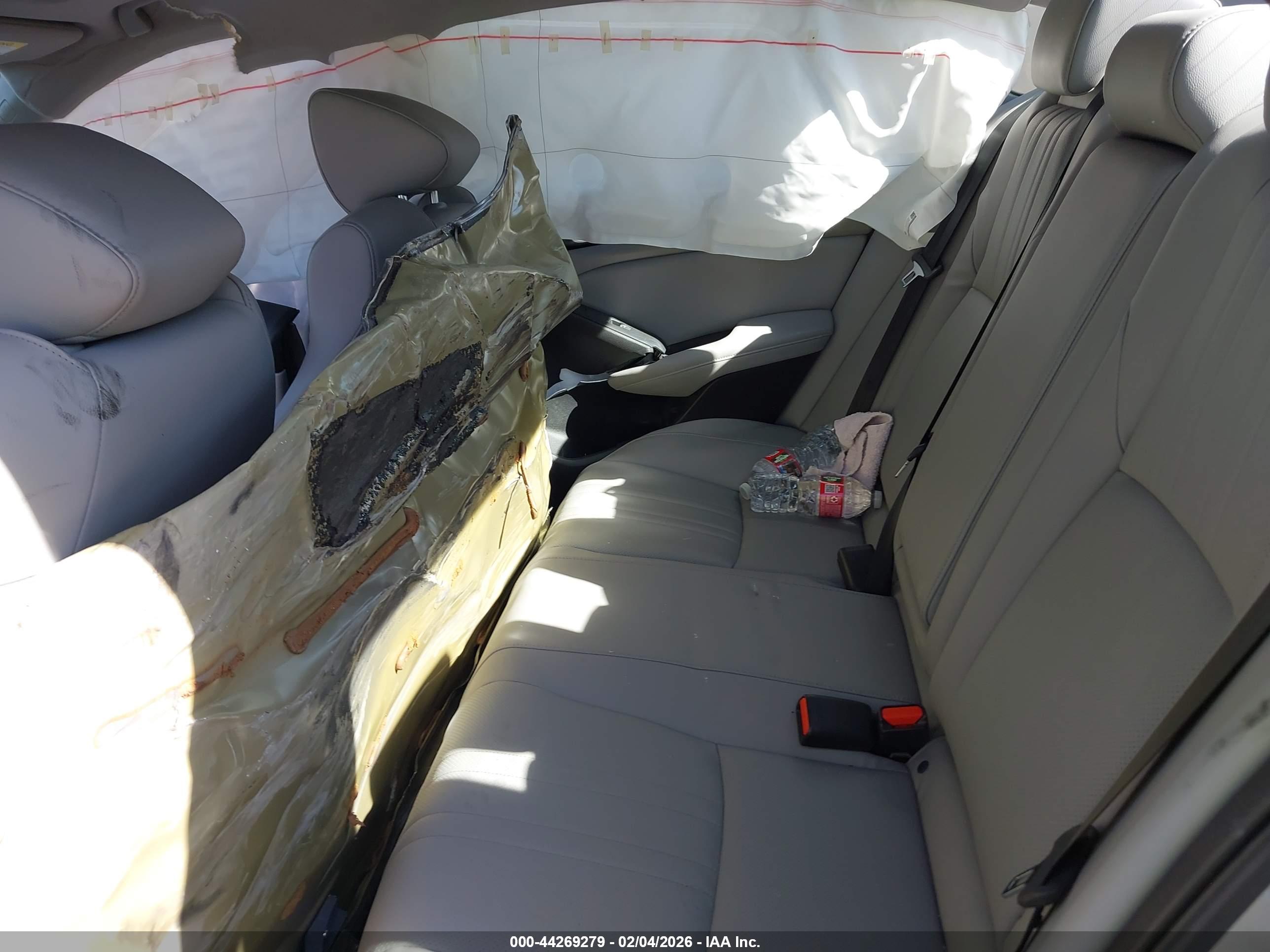 HONDA ACCORD image 8