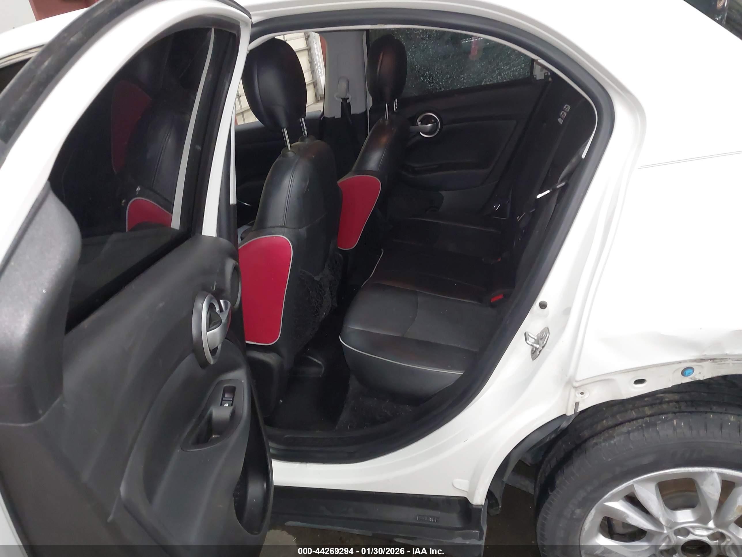 FIAT 500X image 8