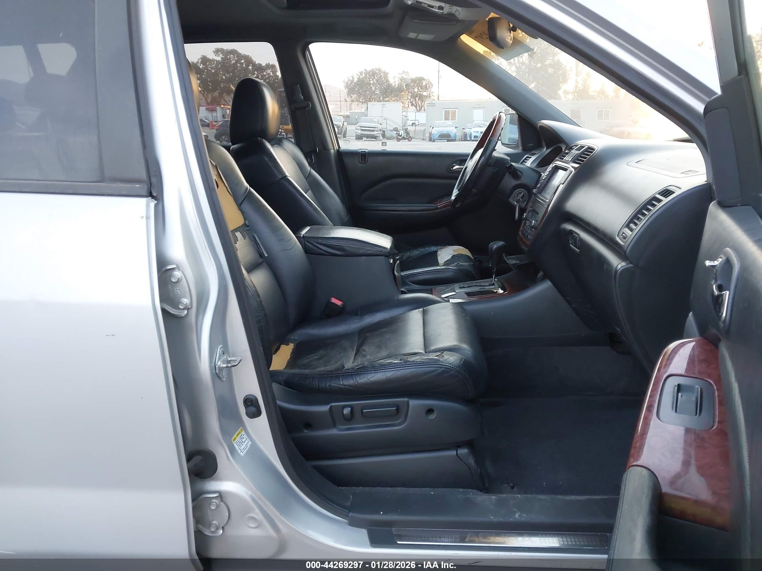 ACURA MDX image 5