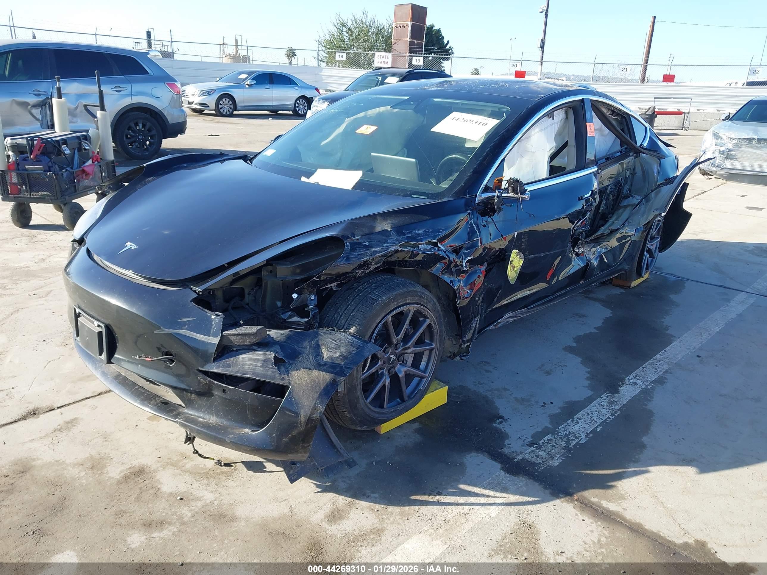 TESLA MODEL image 2