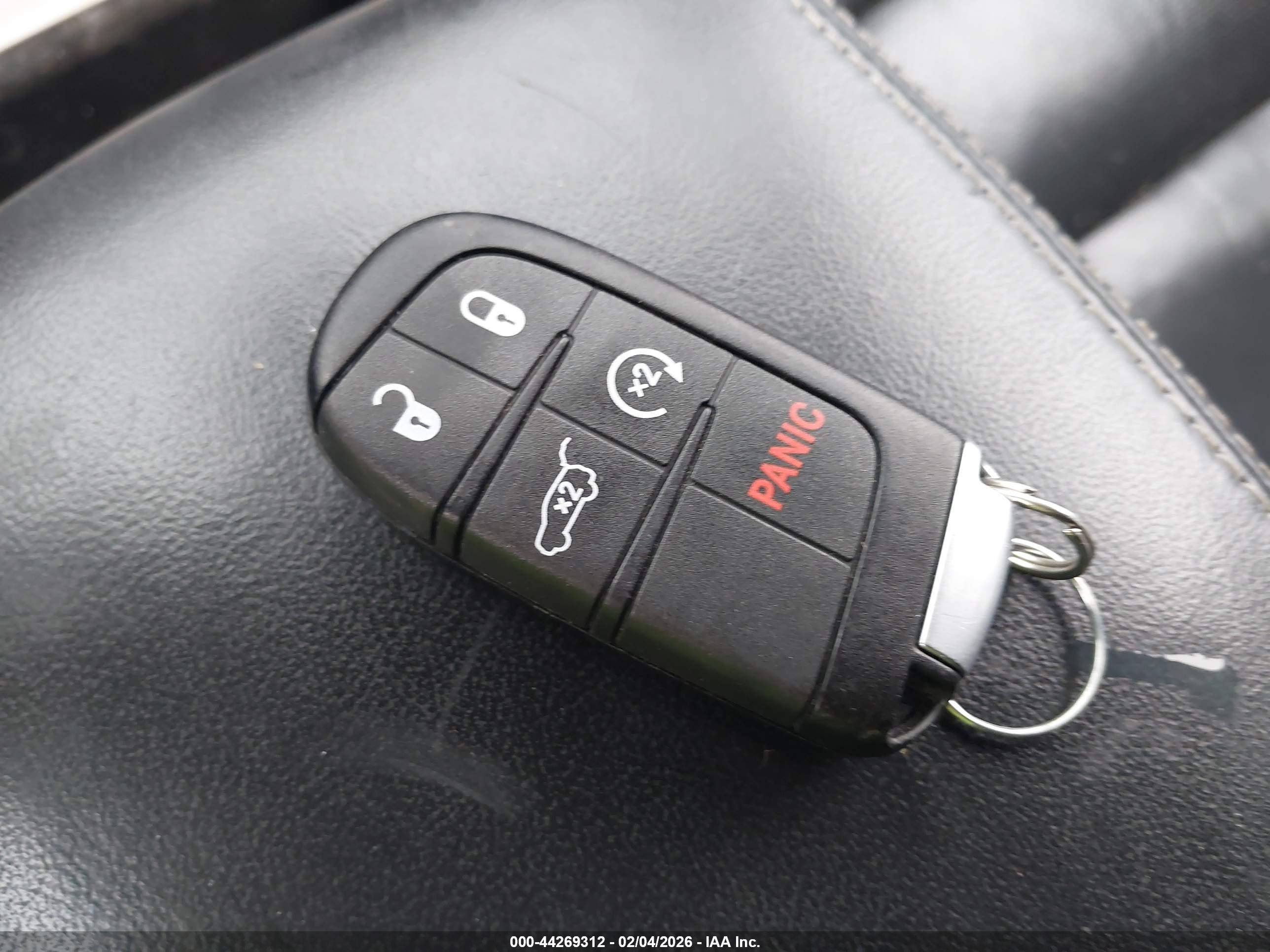 JEEP GRAND image 11