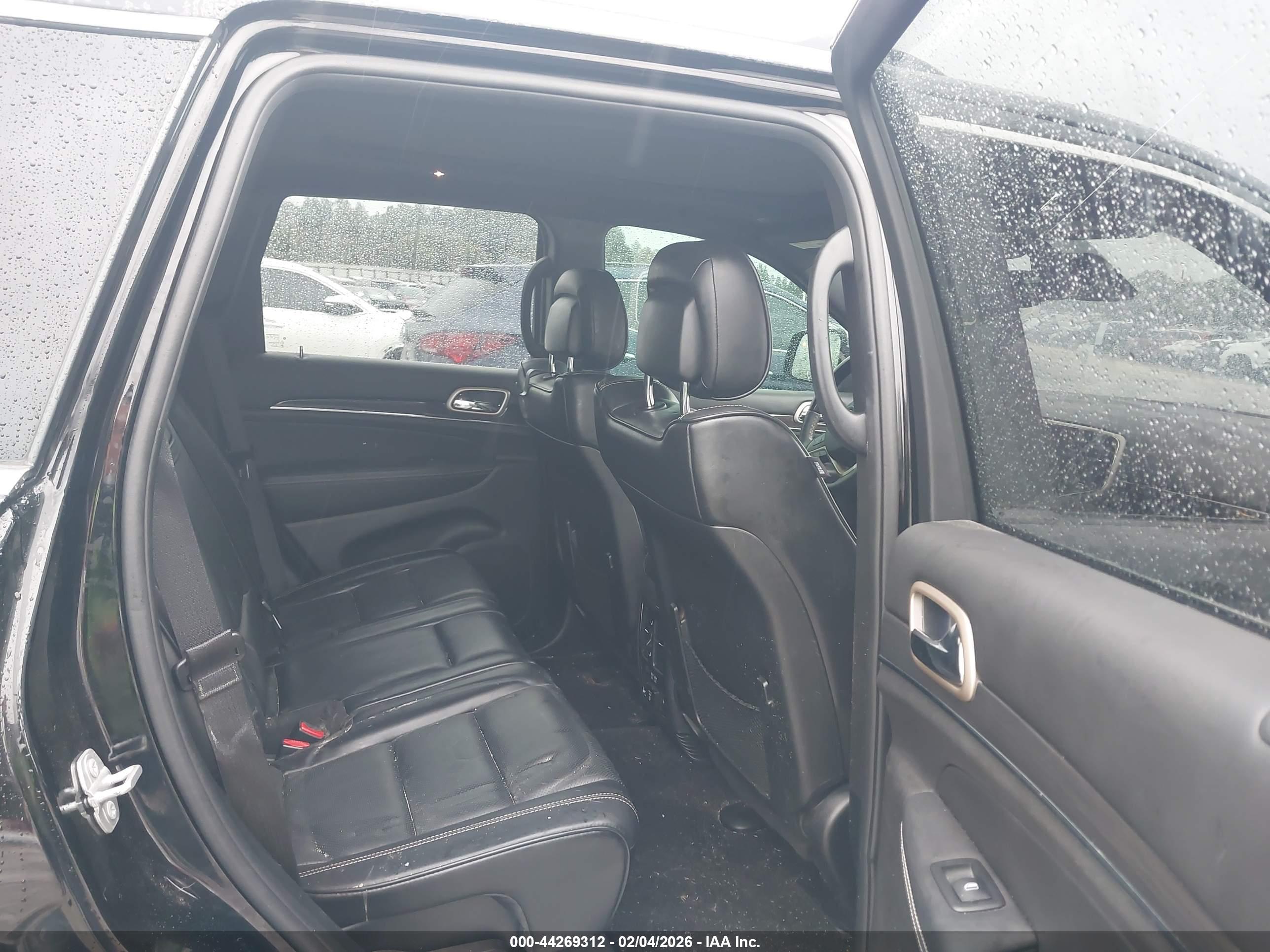 JEEP GRAND image 8