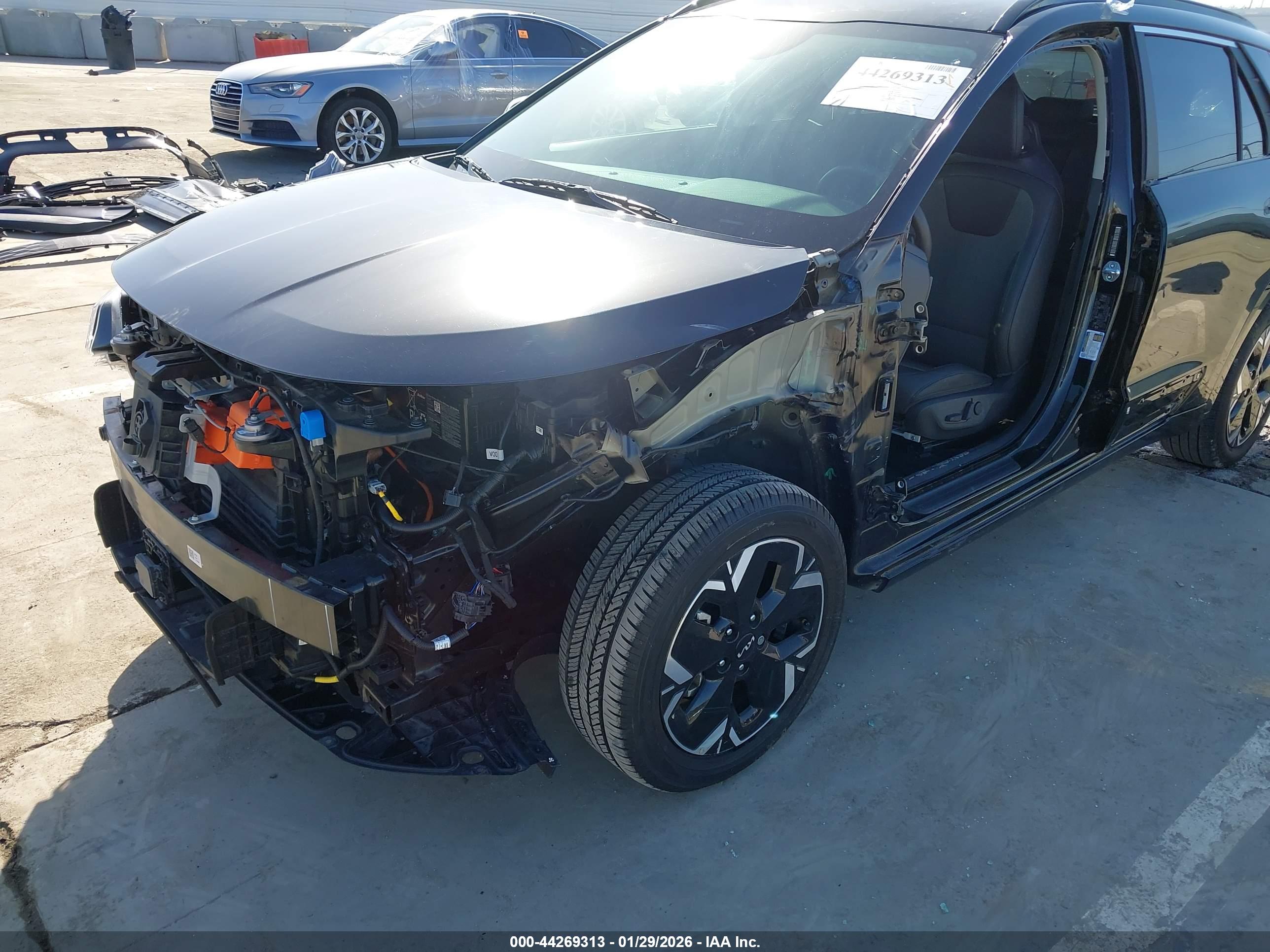KIA NIRO image 6