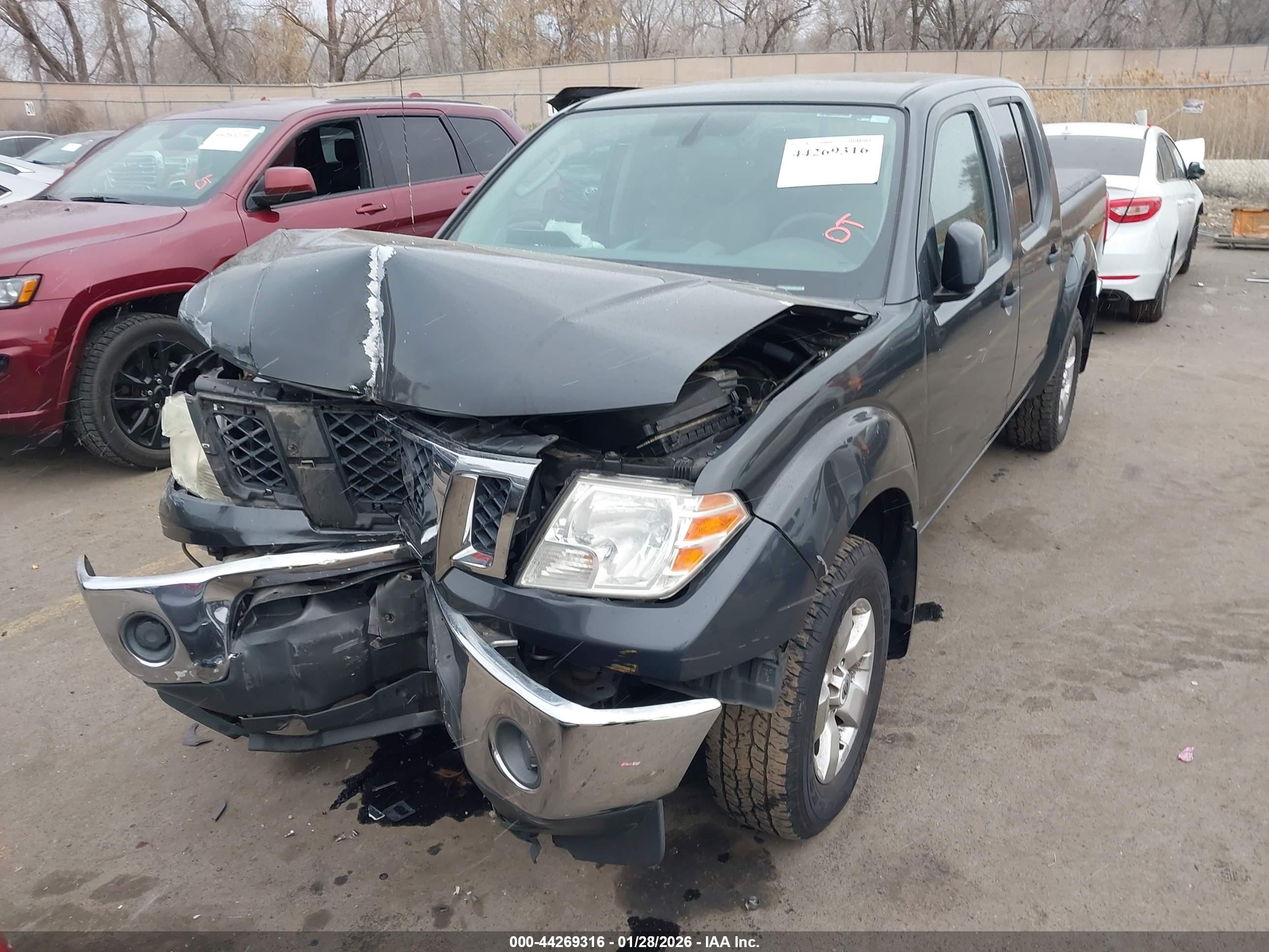 NISSAN FRONTIER image 6