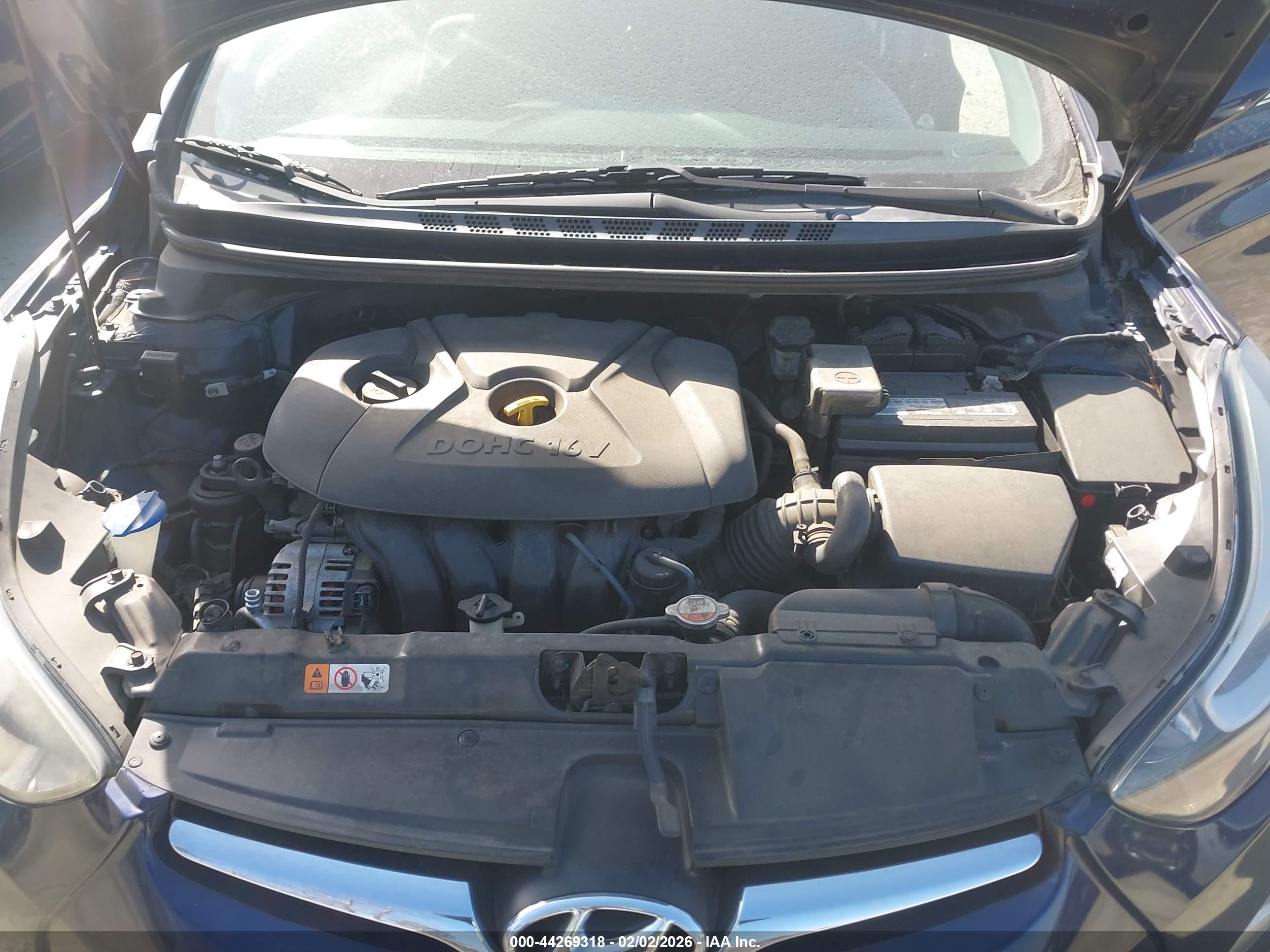 HYUNDAI ELANTRA image 10