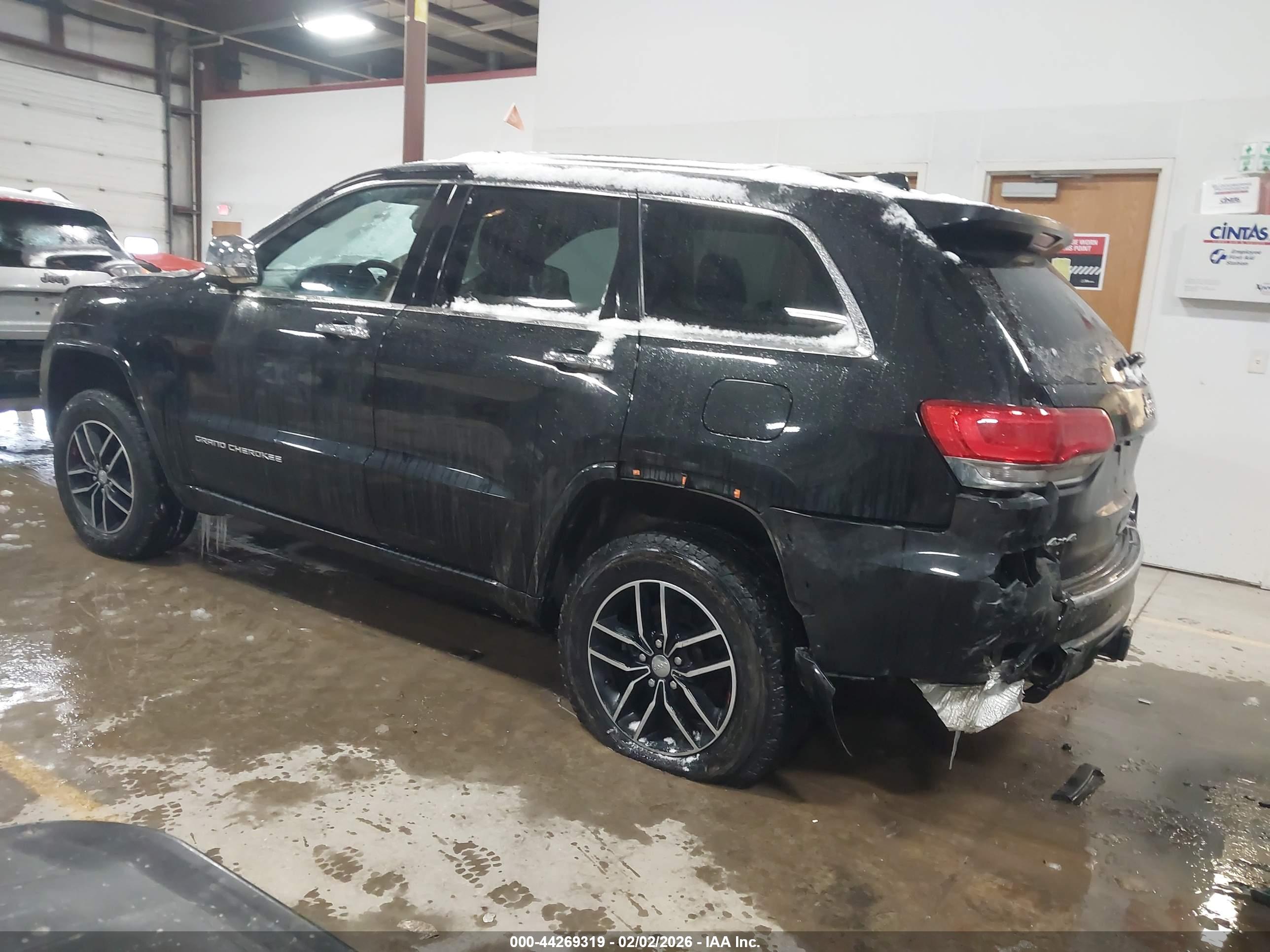JEEP GRAND image 3