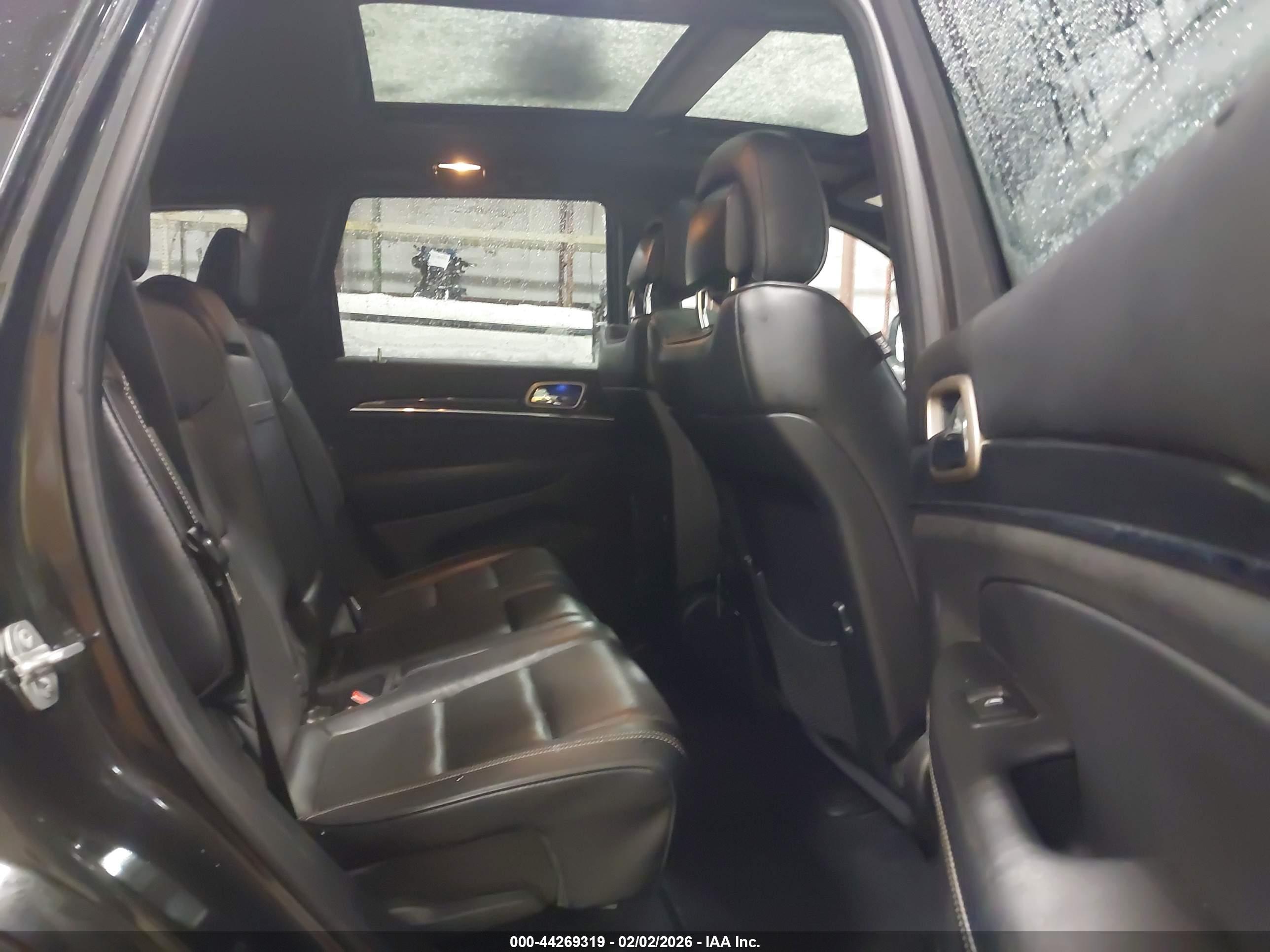 JEEP GRAND image 8