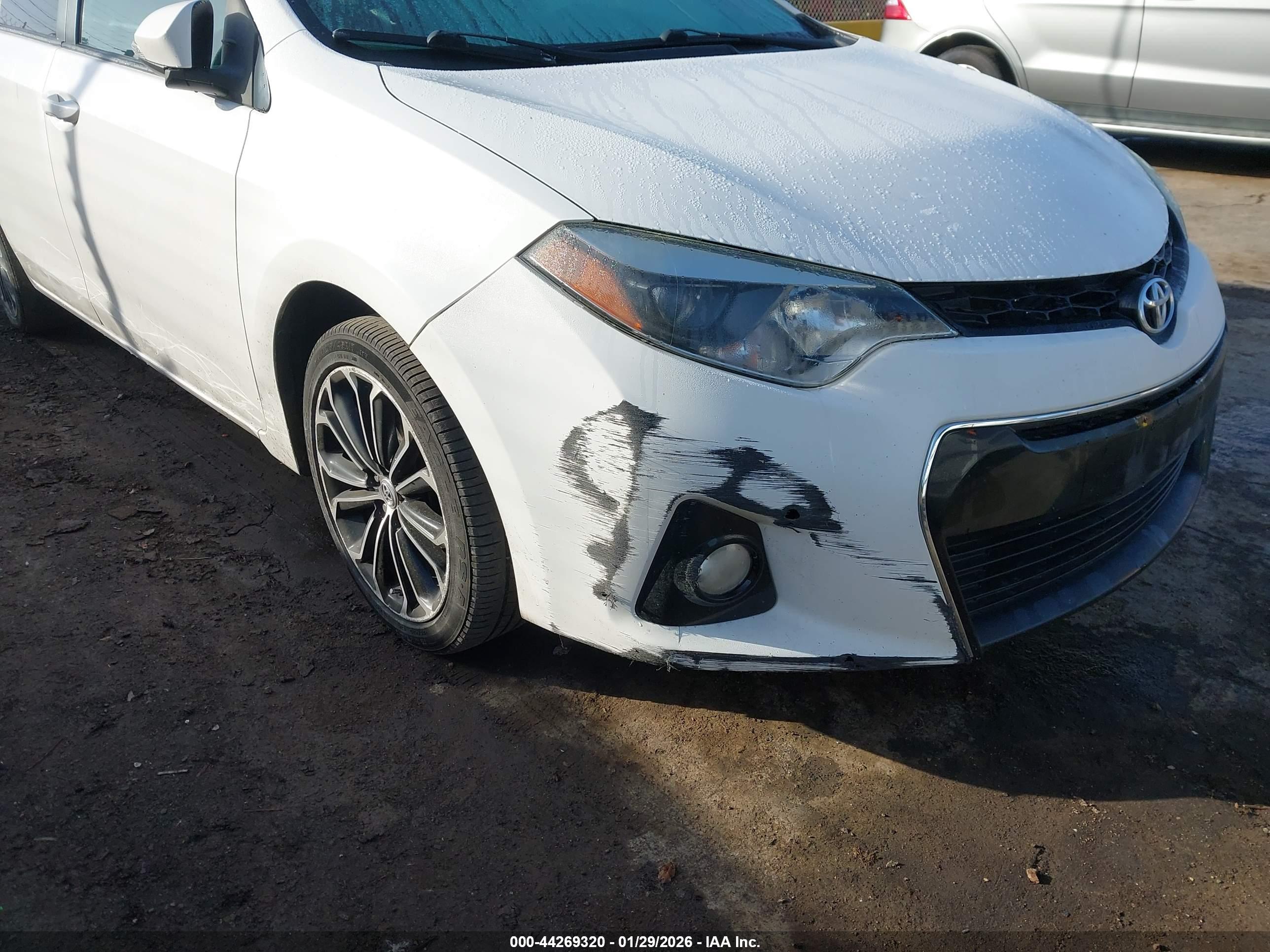 TOYOTA COROLLA image 6