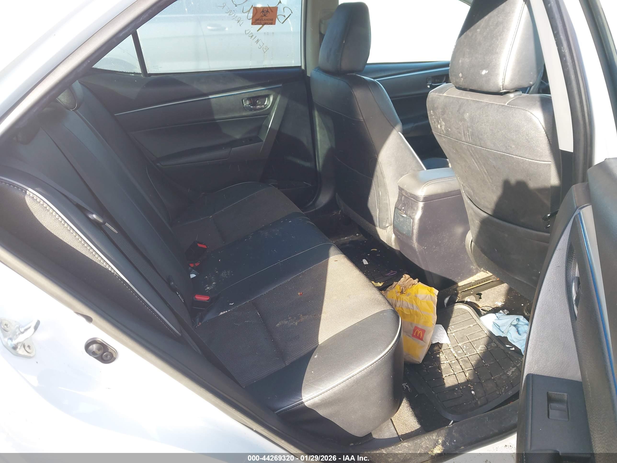 TOYOTA COROLLA image 8