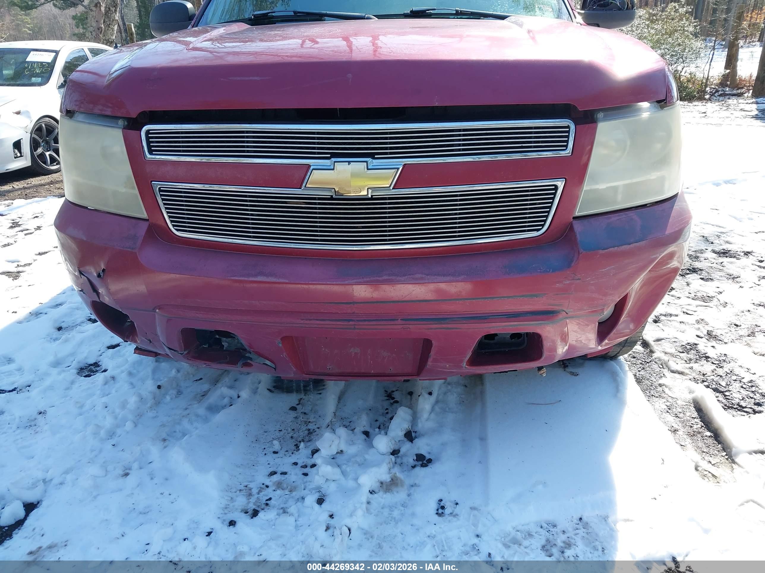 CHEVROLET TAHOE image 6