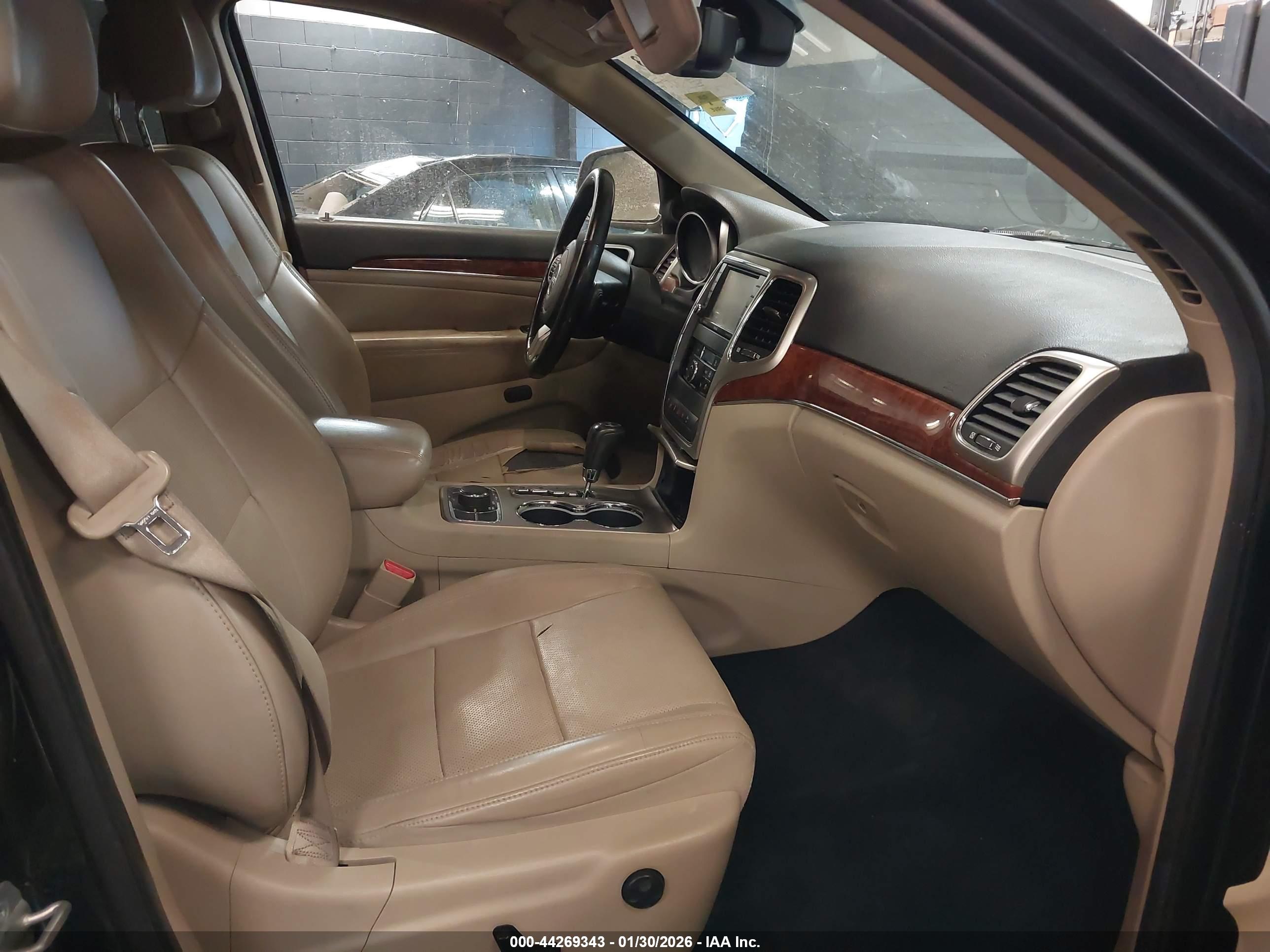 JEEP GRAND image 5