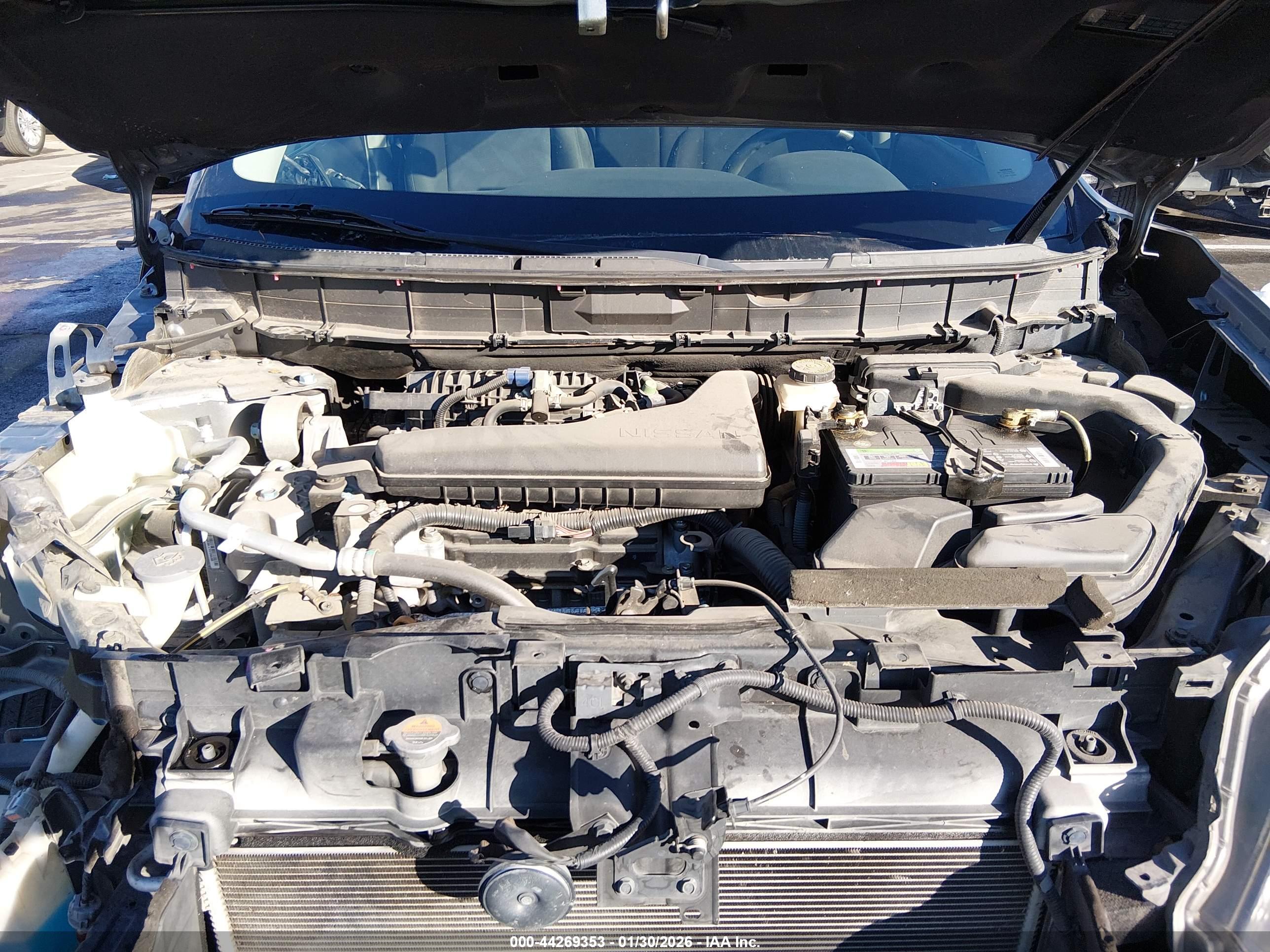 NISSAN ROGUE image 10