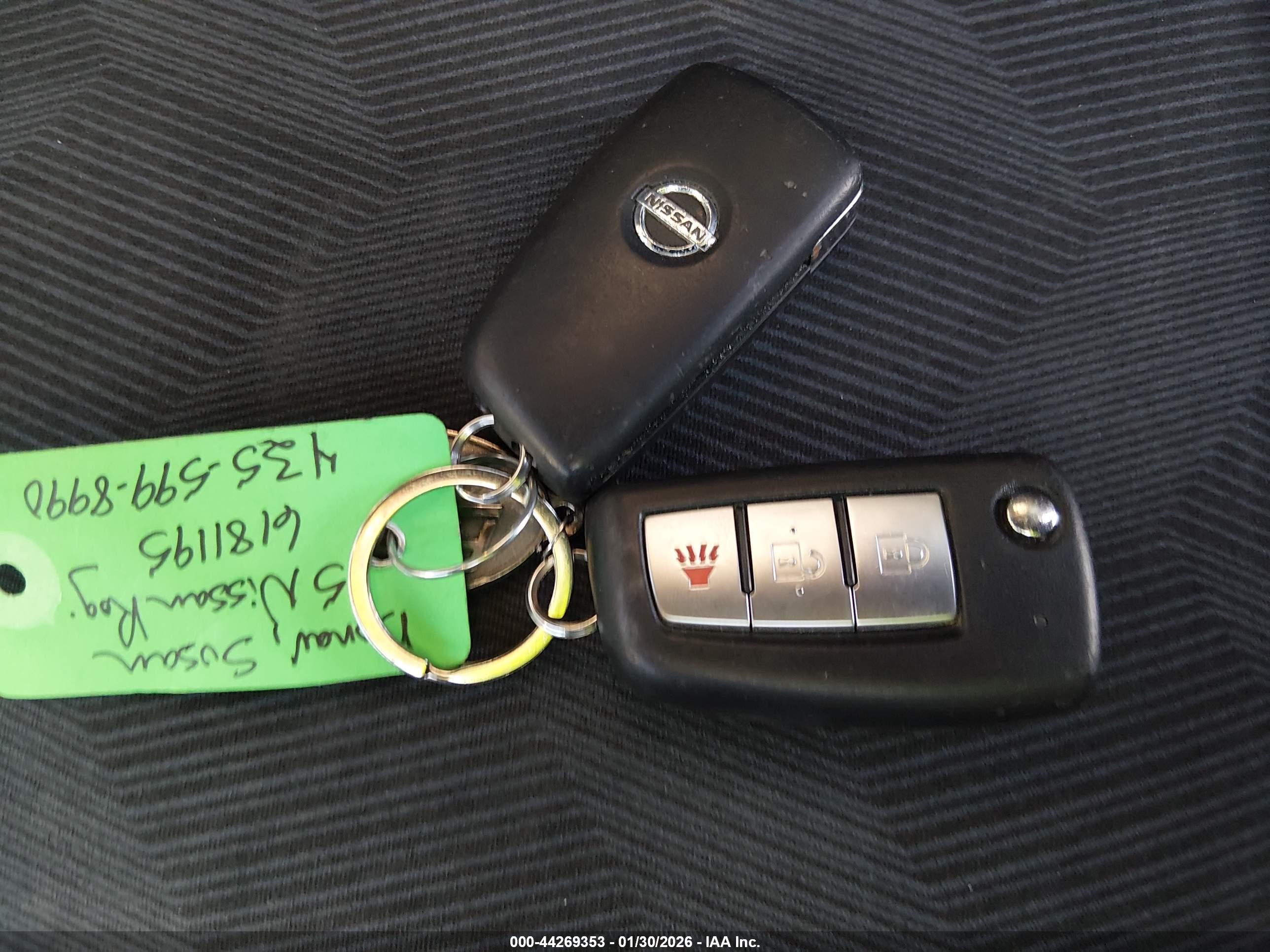NISSAN ROGUE image 11