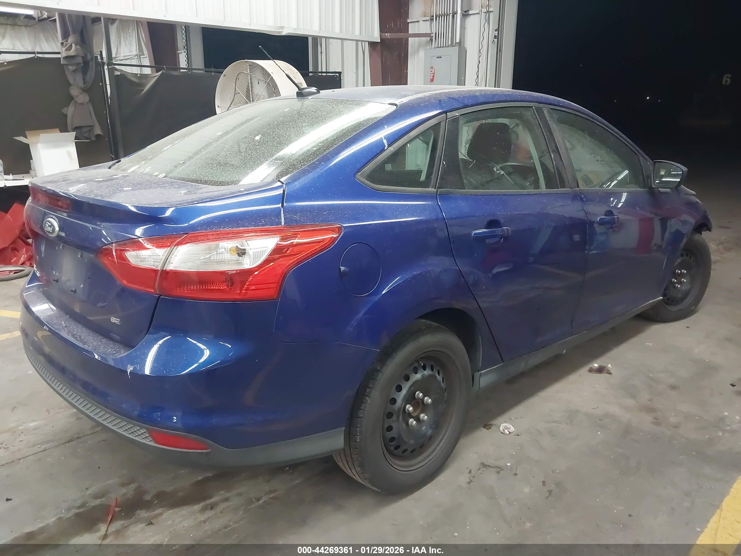 FORD FOCUS image 4