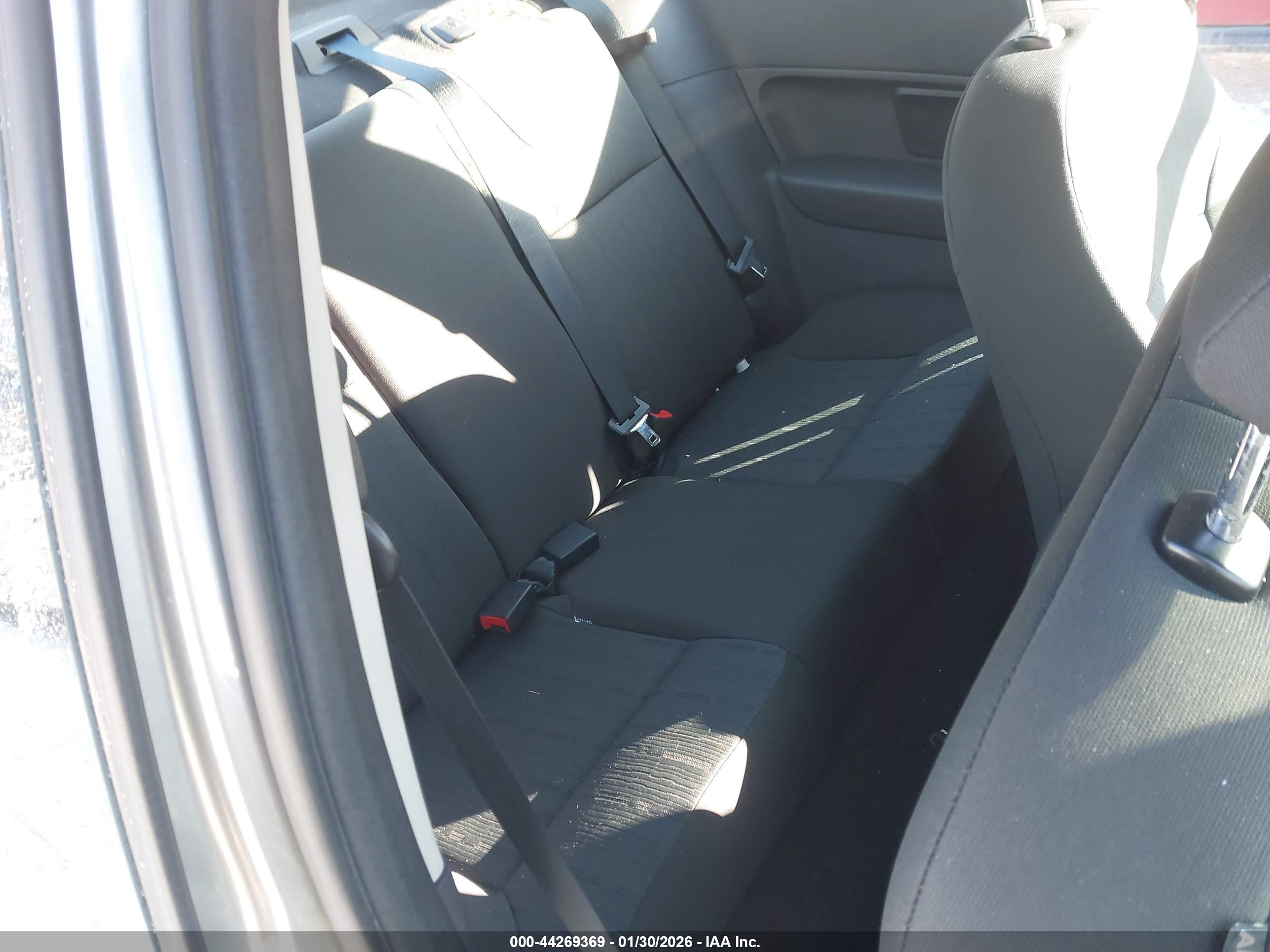 FORD FOCUS image 8