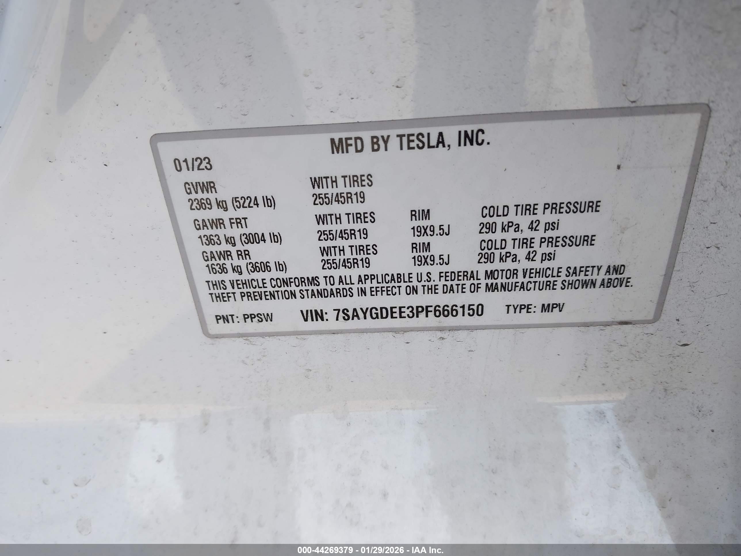 TESLA MODEL image 9