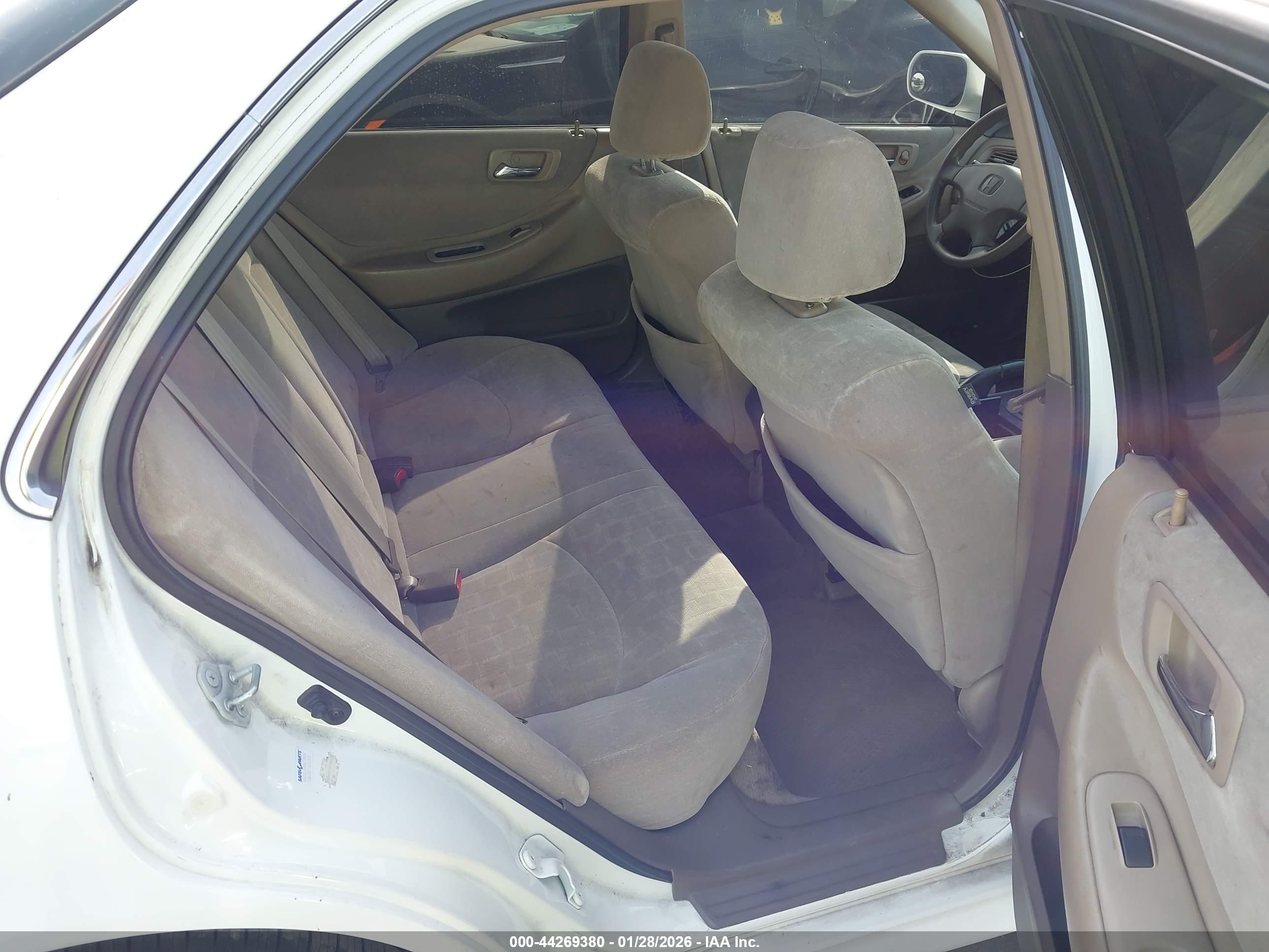 HONDA ACCORD image 8