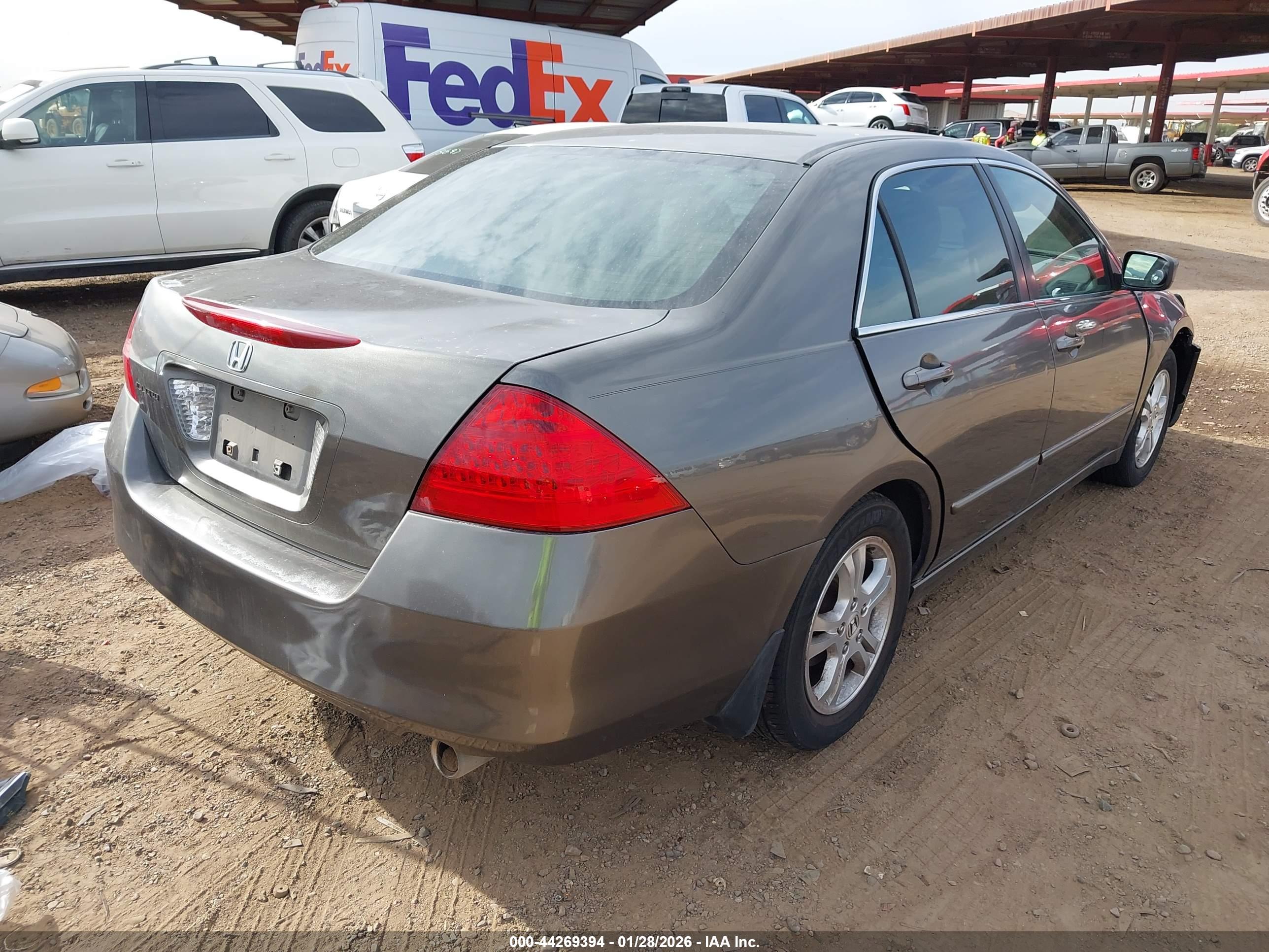 HONDA ACCORD image 4
