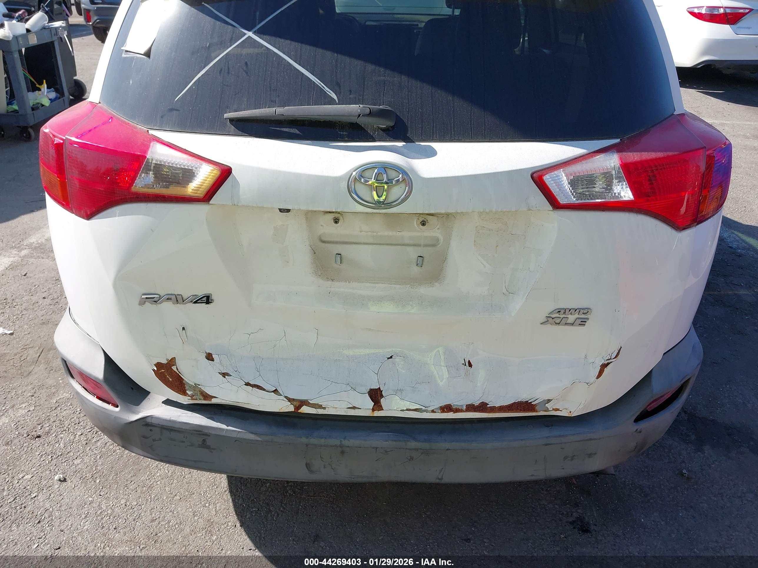 TOYOTA RAV4 image 6