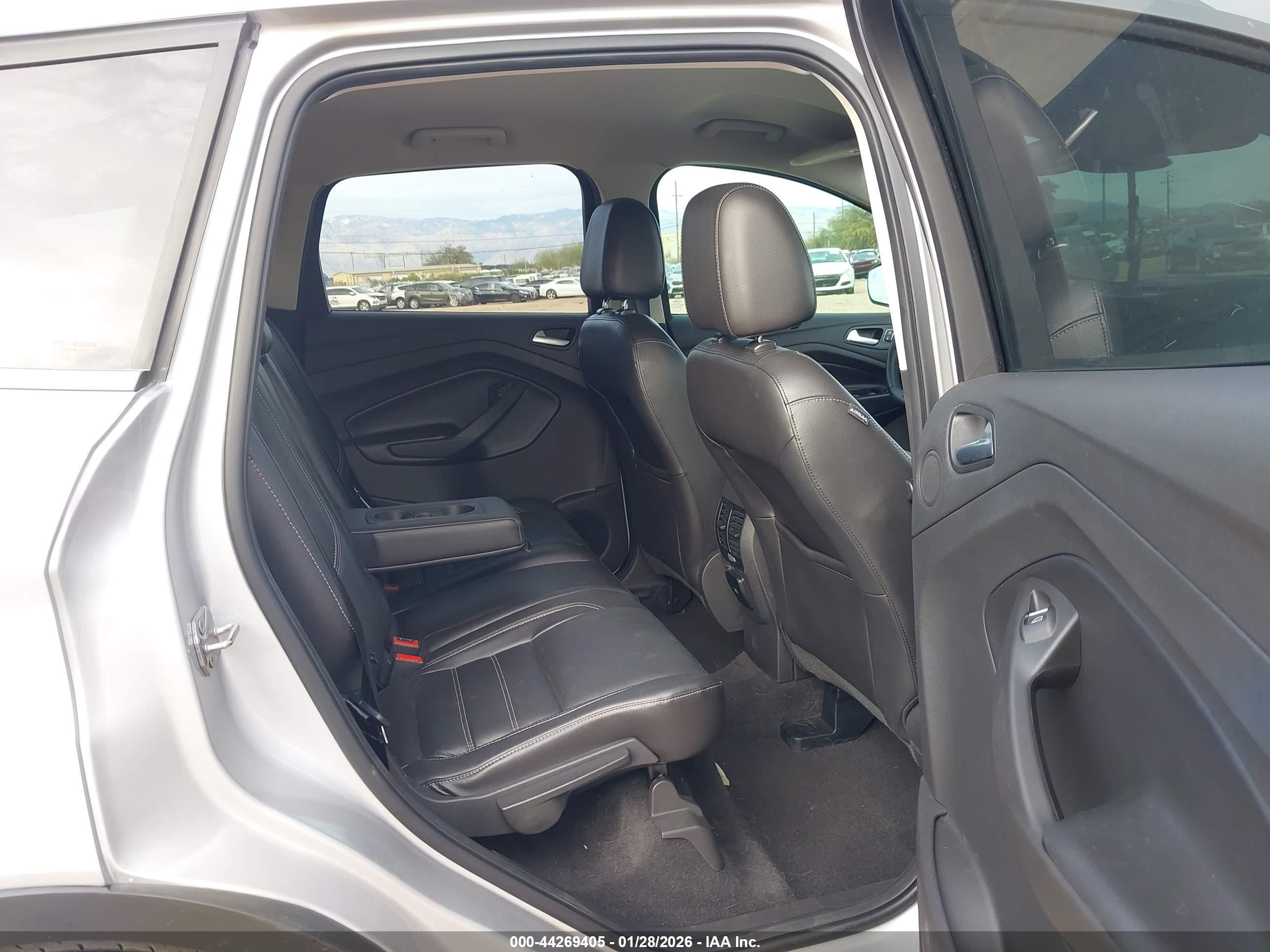 FORD ESCAPE image 8
