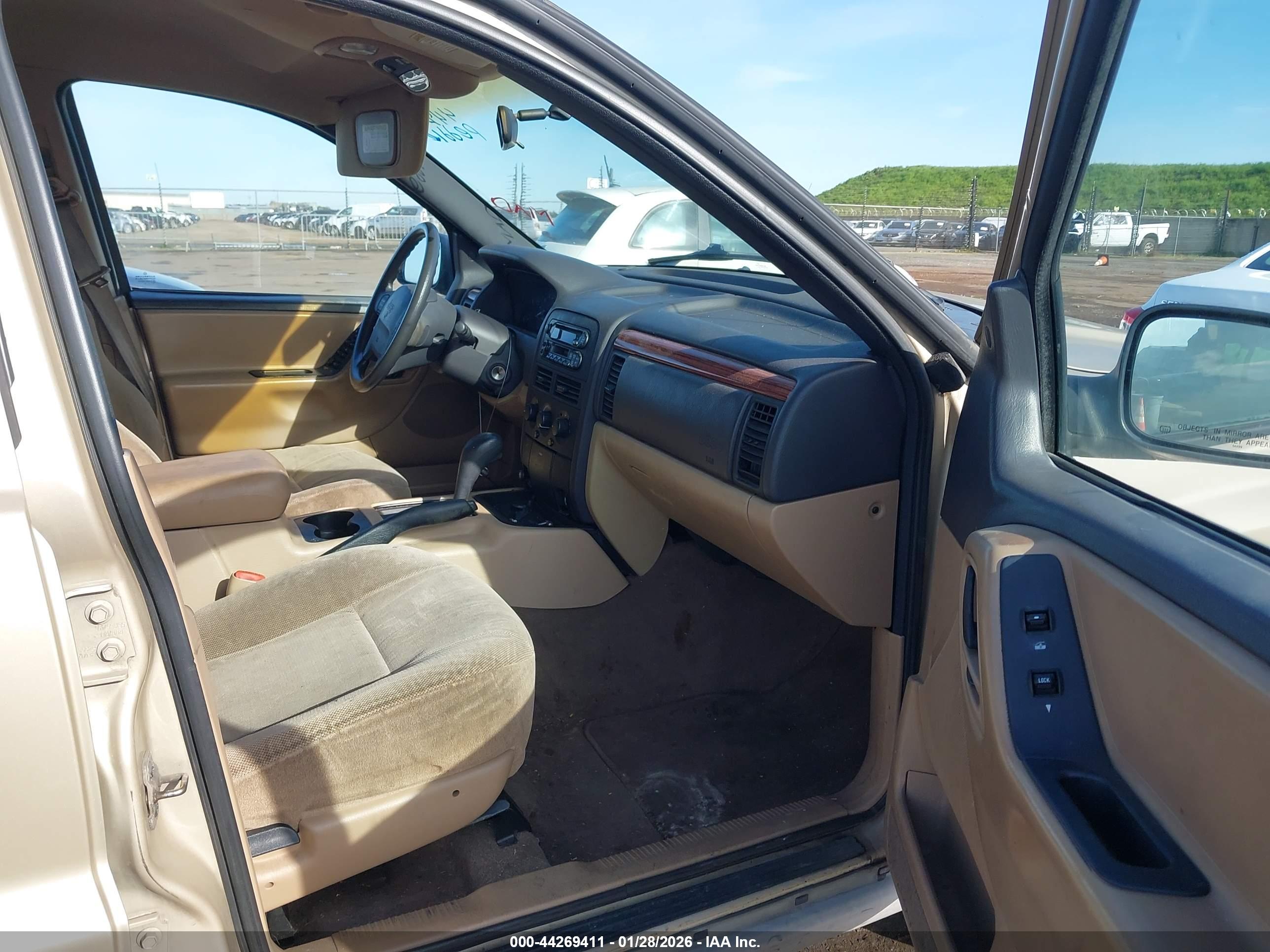 JEEP GRAND image 5