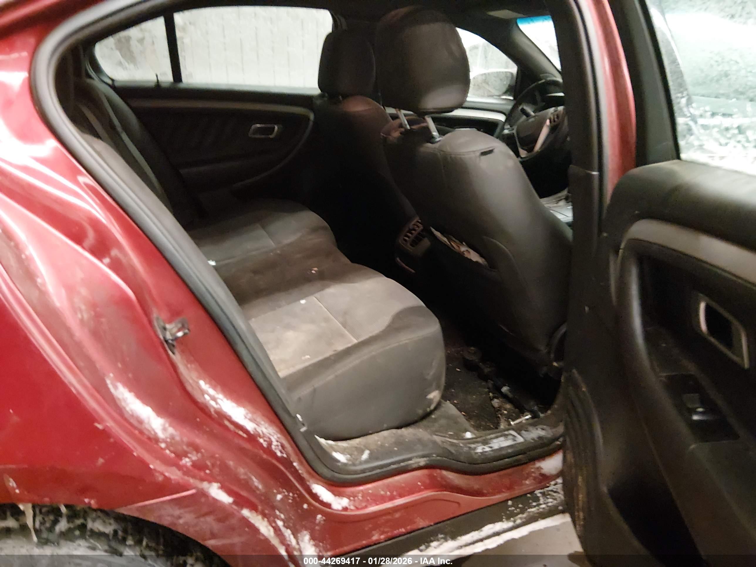 FORD TAURUS image 8