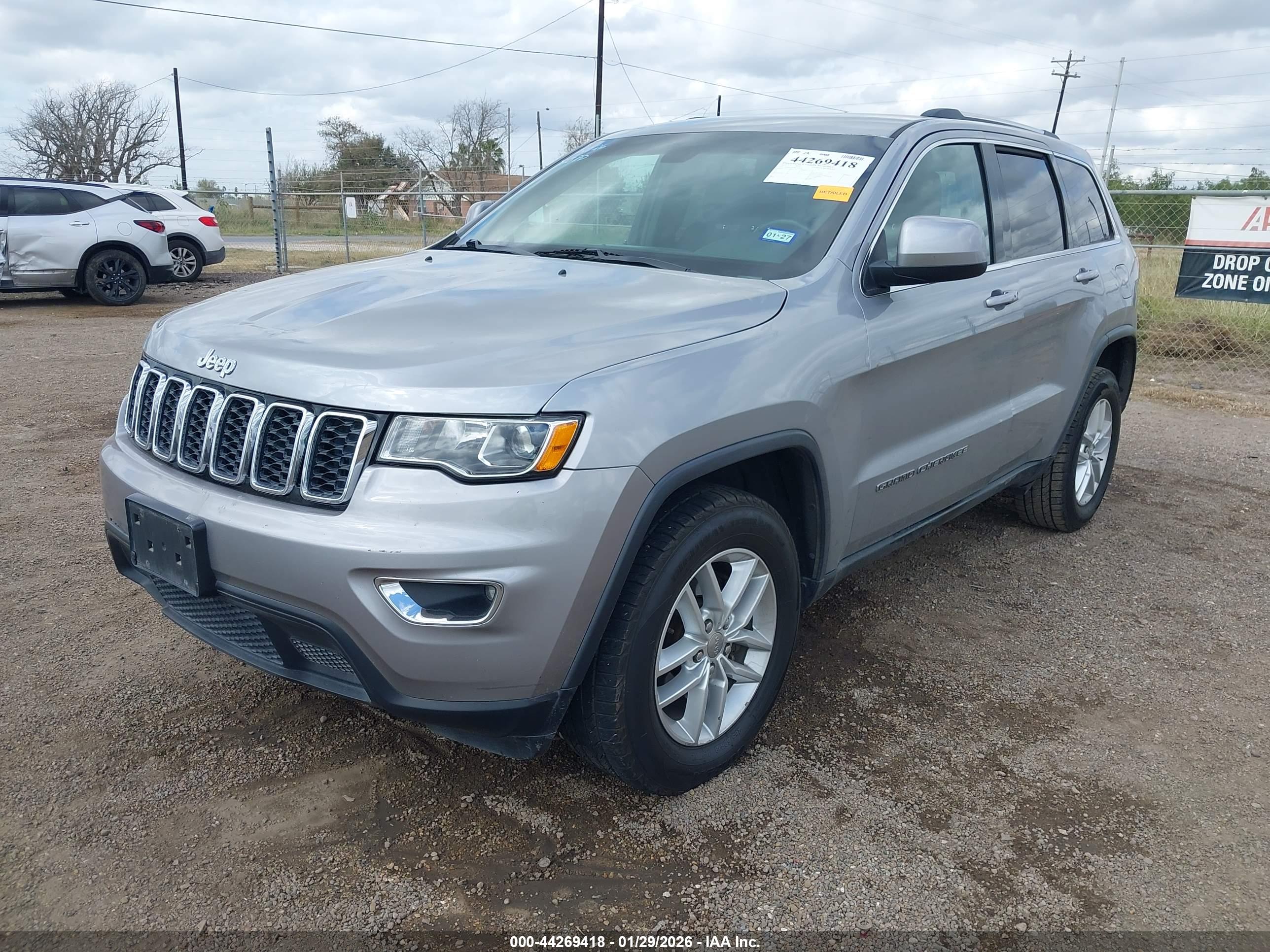 JEEP GRAND image 2