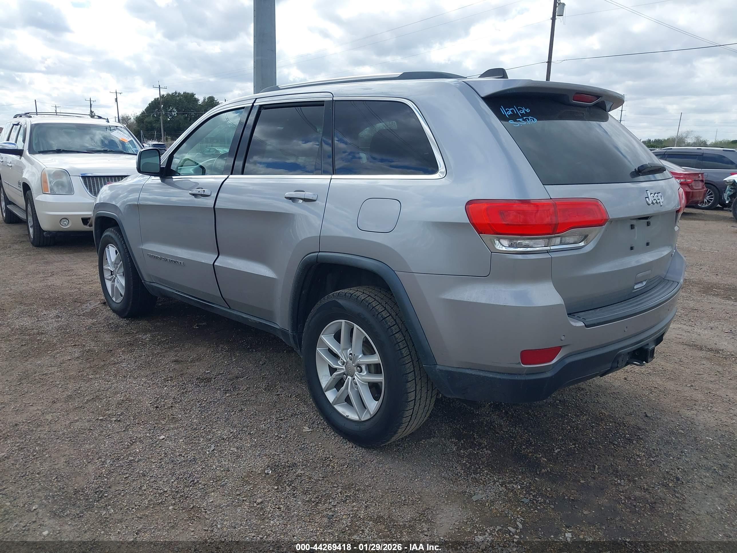 JEEP GRAND image 3