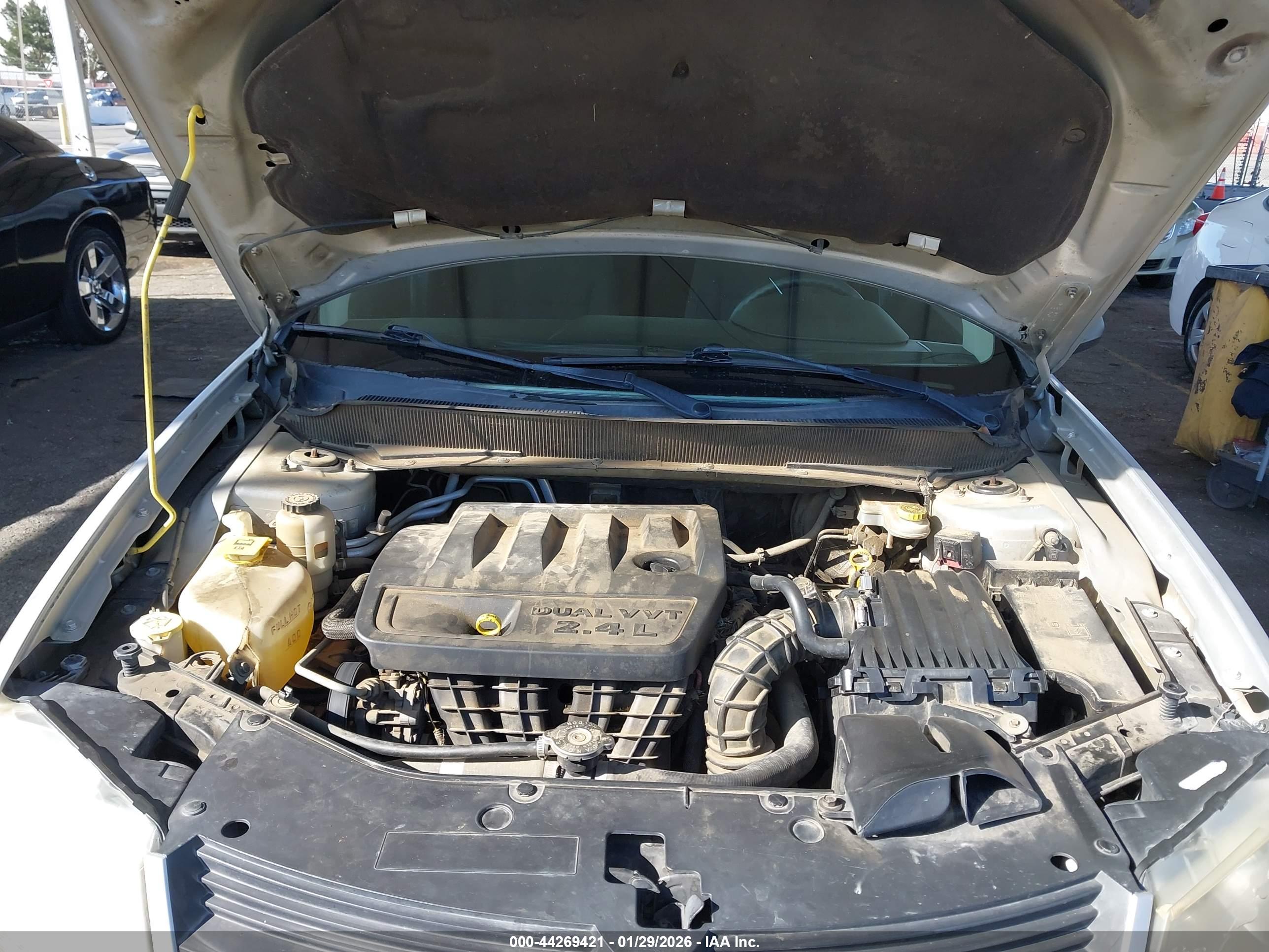 DODGE AVENGER image 10