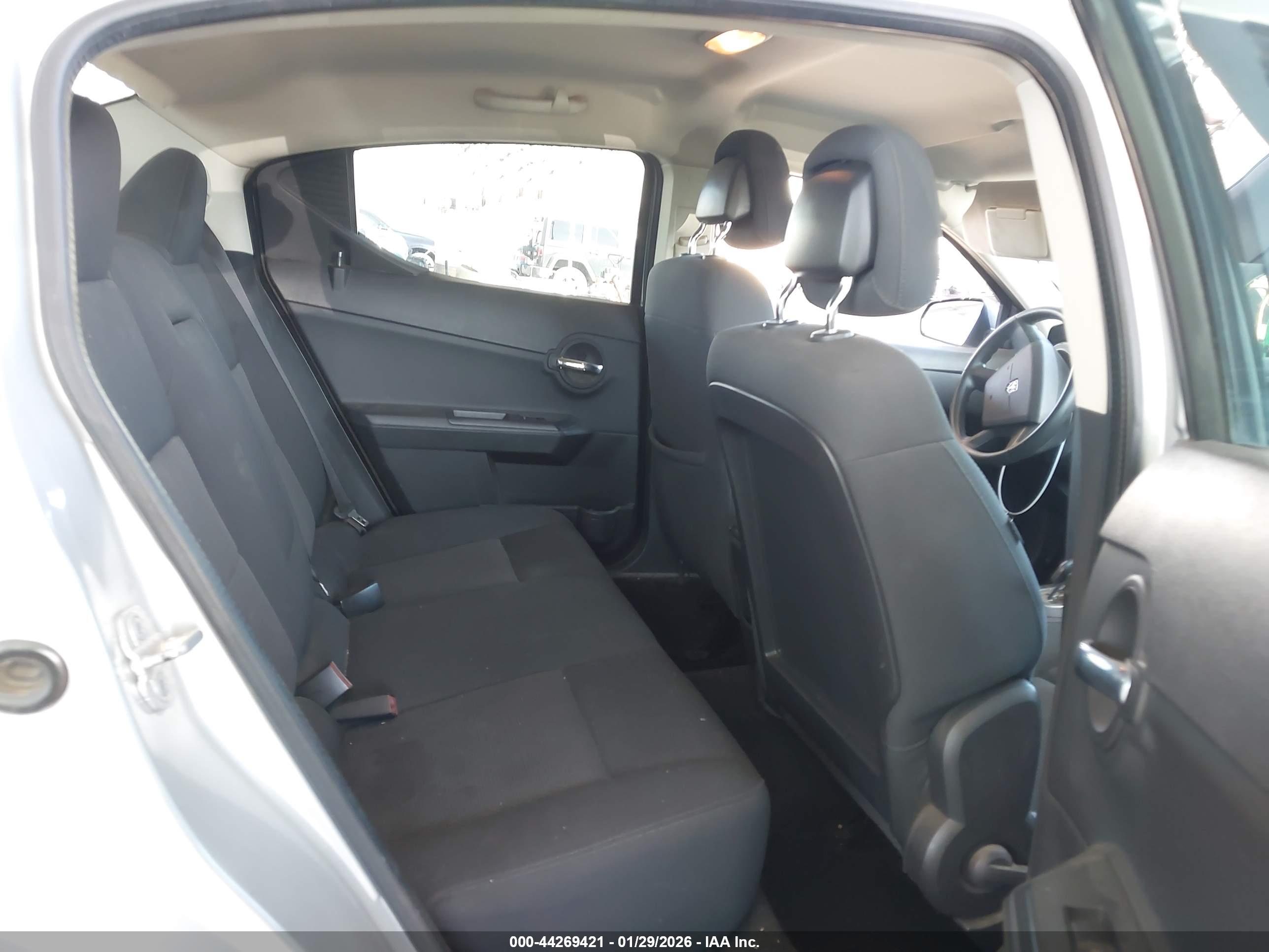 DODGE AVENGER image 8