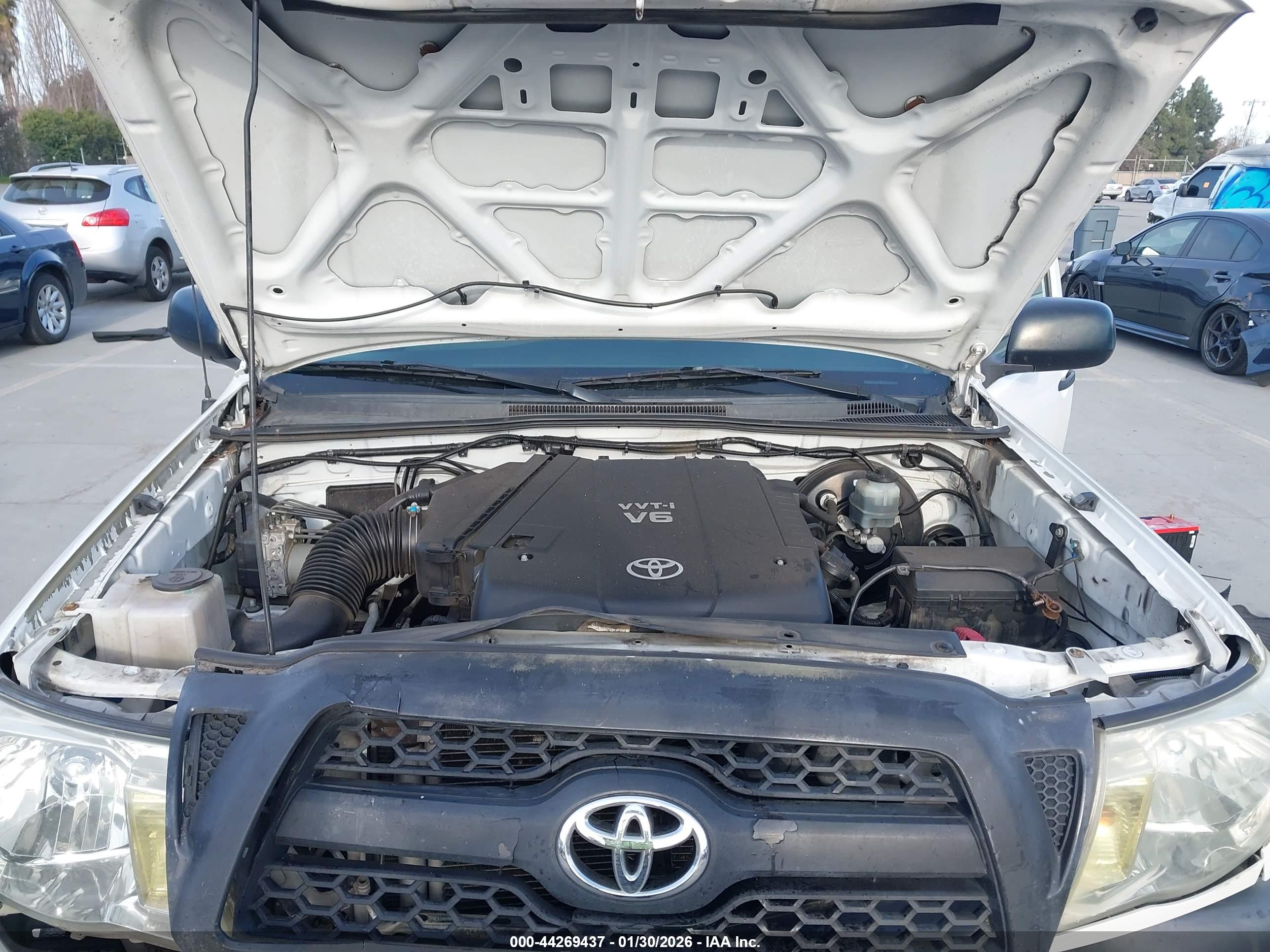 TOYOTA TACOMA image 10