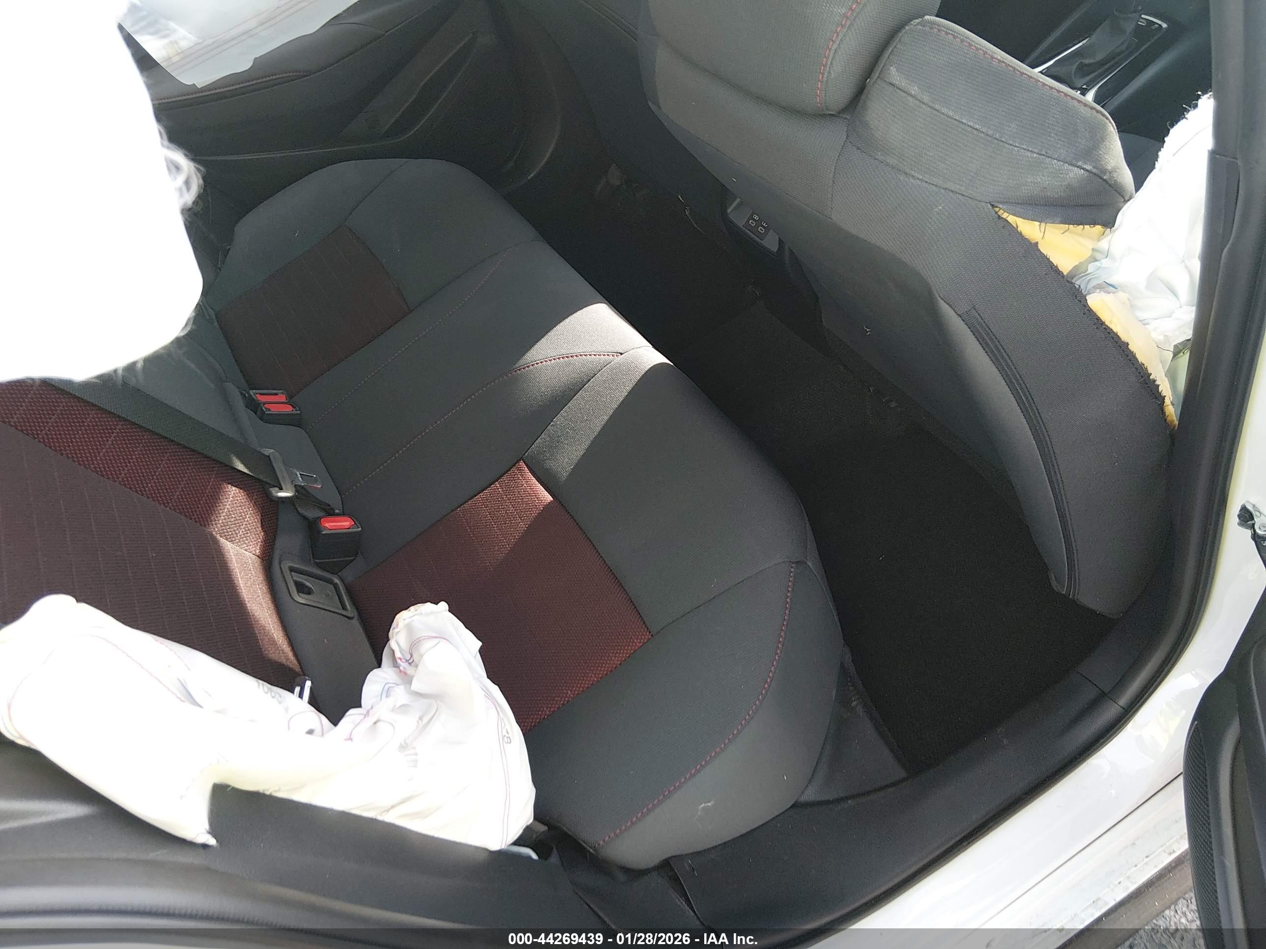 TOYOTA COROLLA image 8