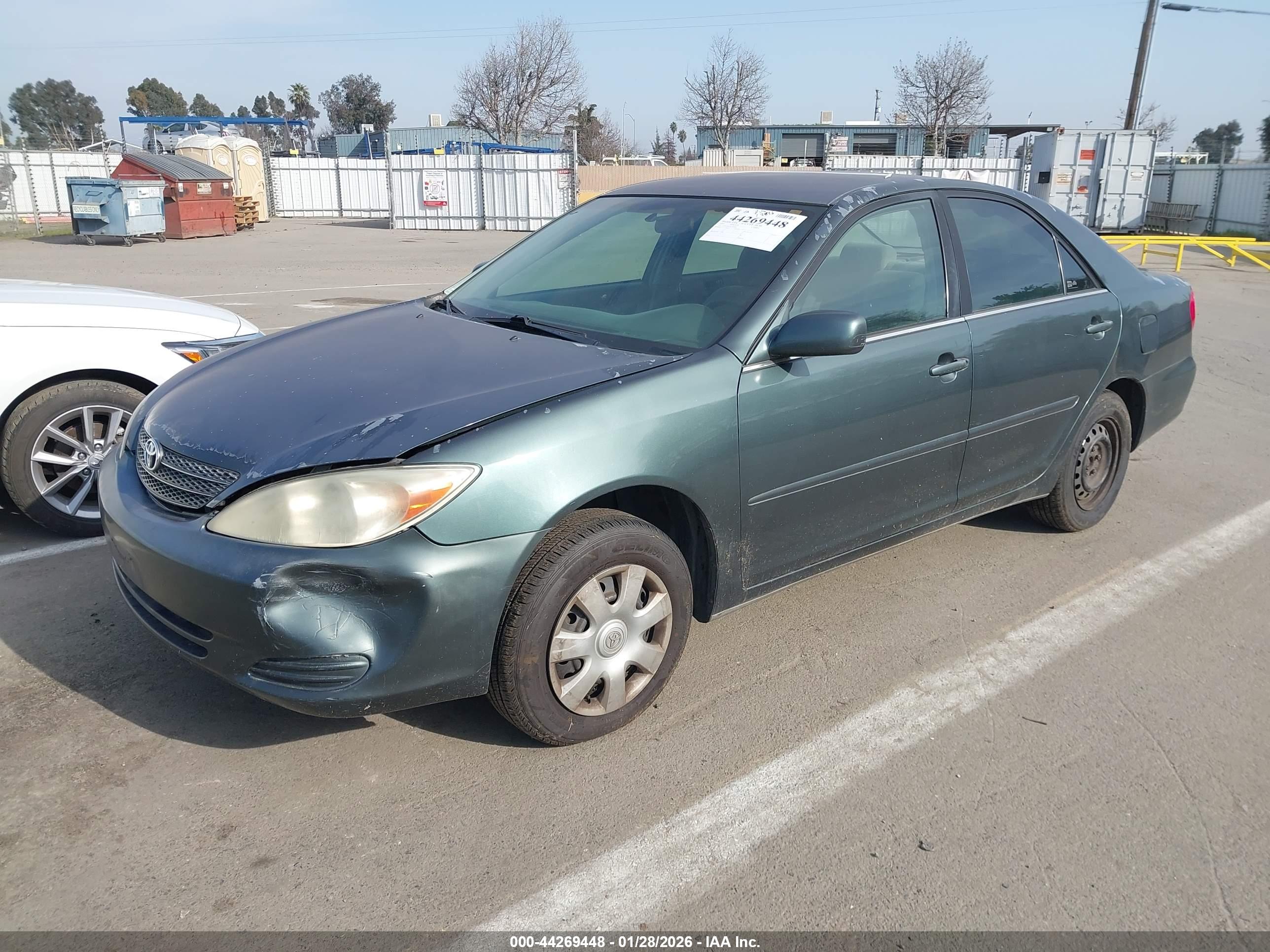 TOYOTA CAMRY image 2