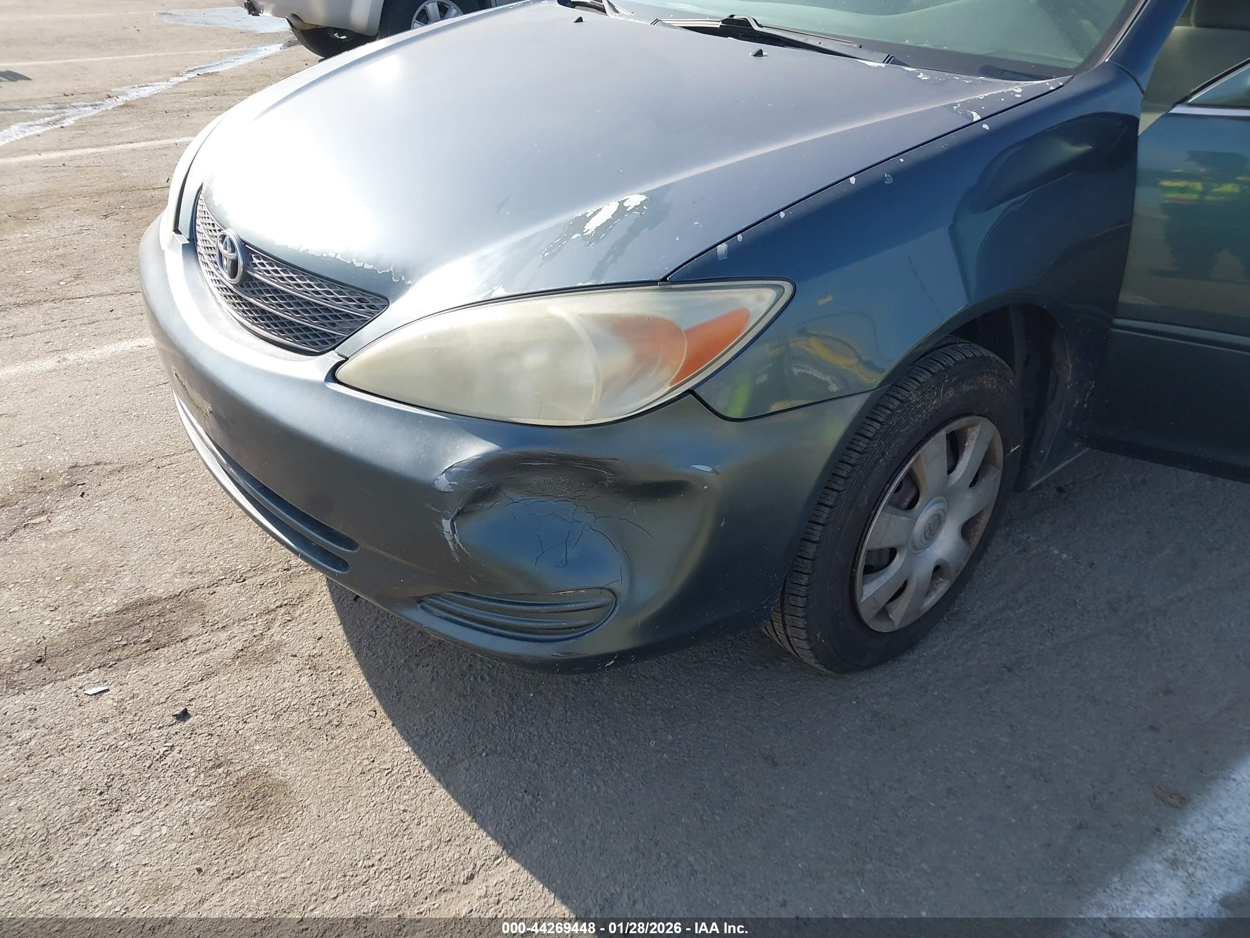 TOYOTA CAMRY image 6