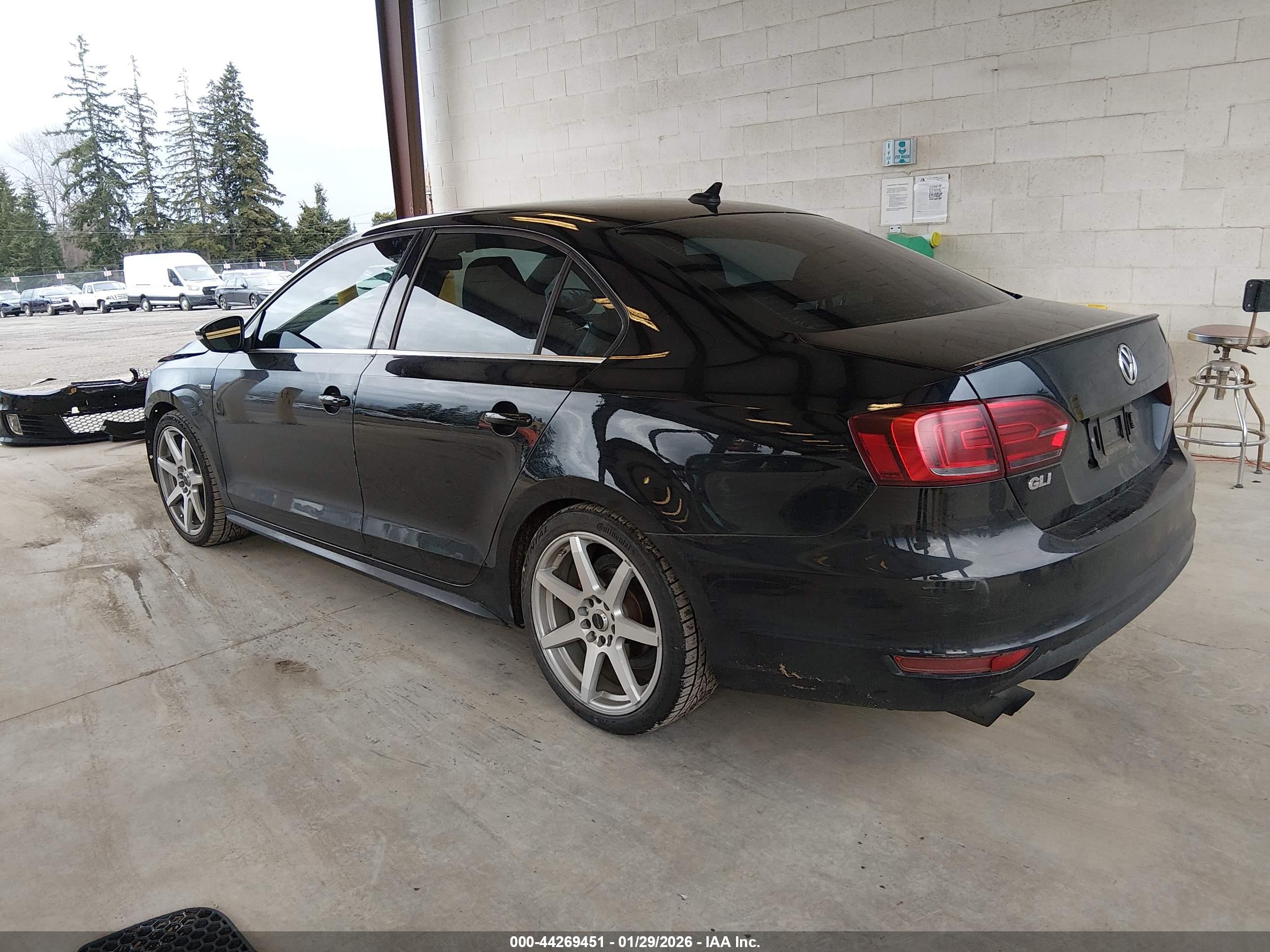 VOLKSWAGEN JETTA image 3