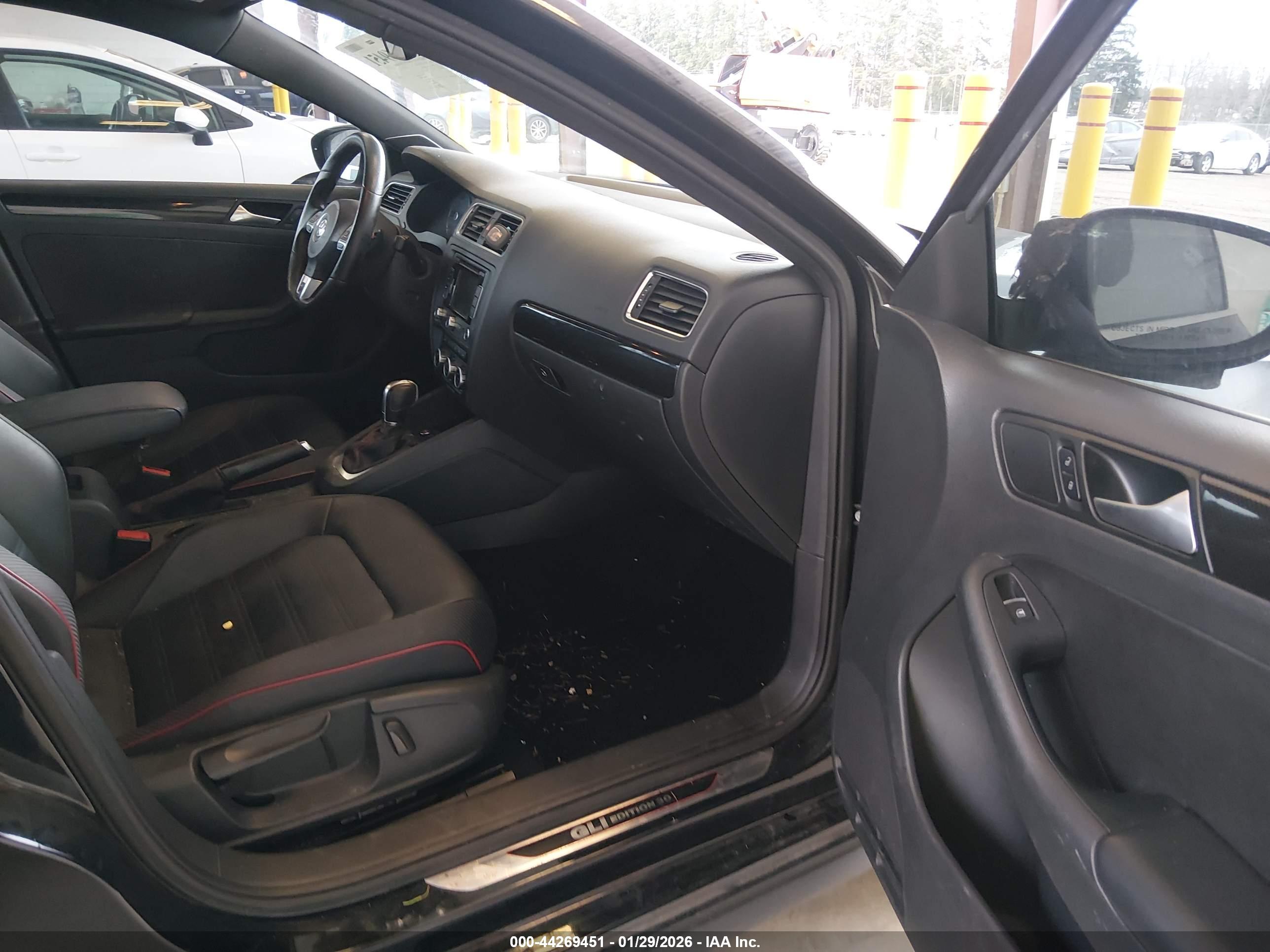 VOLKSWAGEN JETTA image 5
