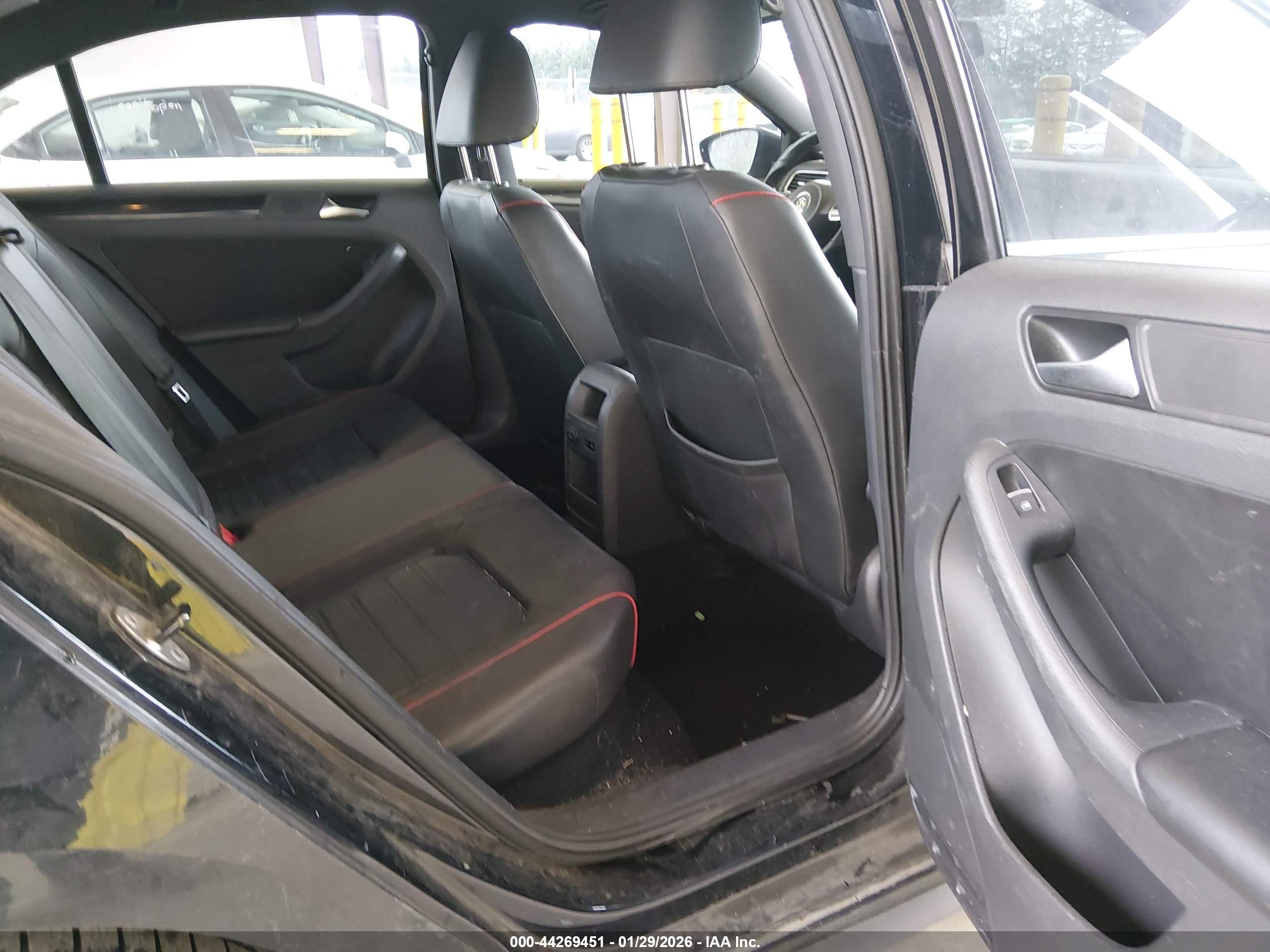 VOLKSWAGEN JETTA image 8