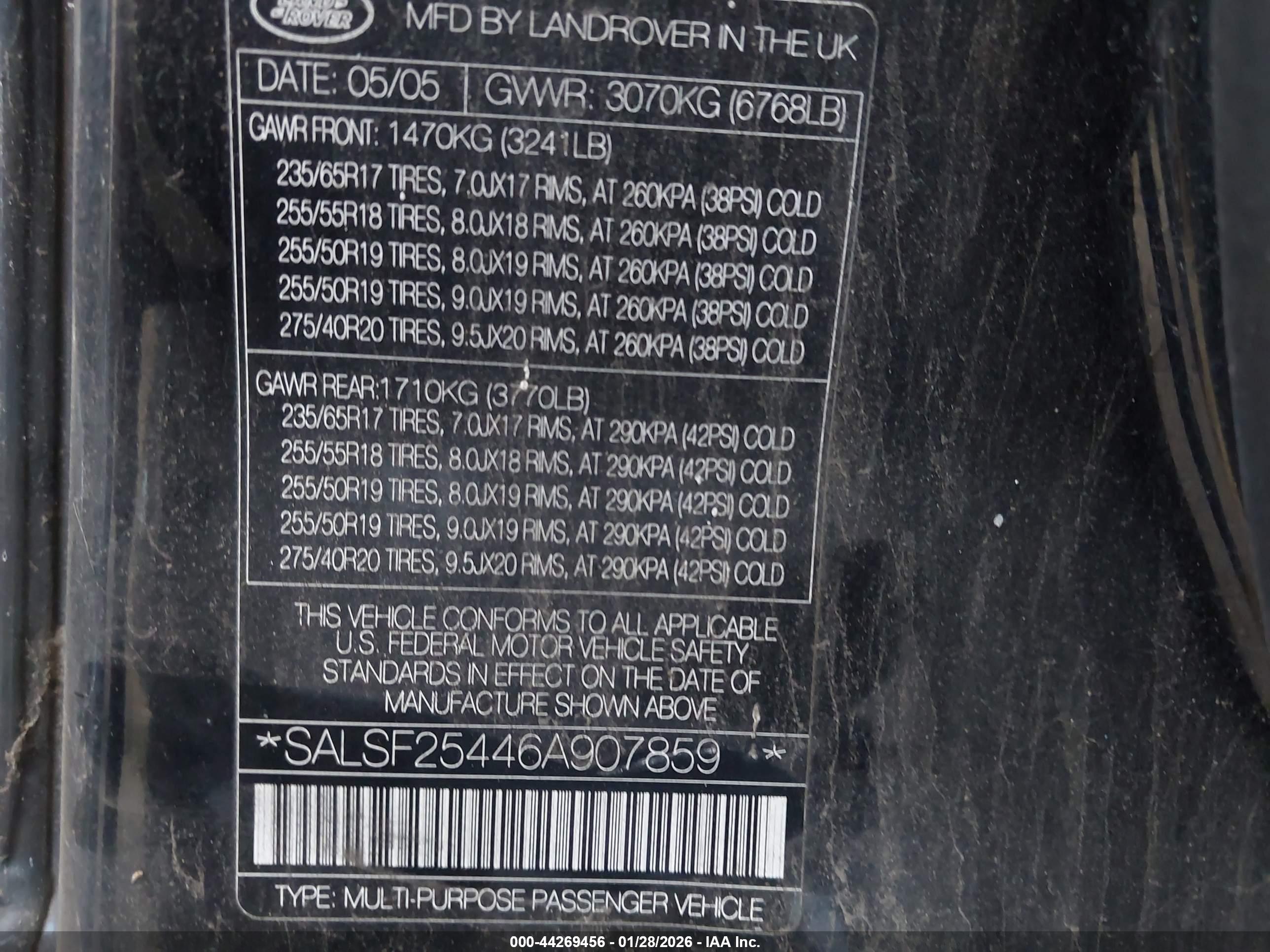 LAND ROVER image 9