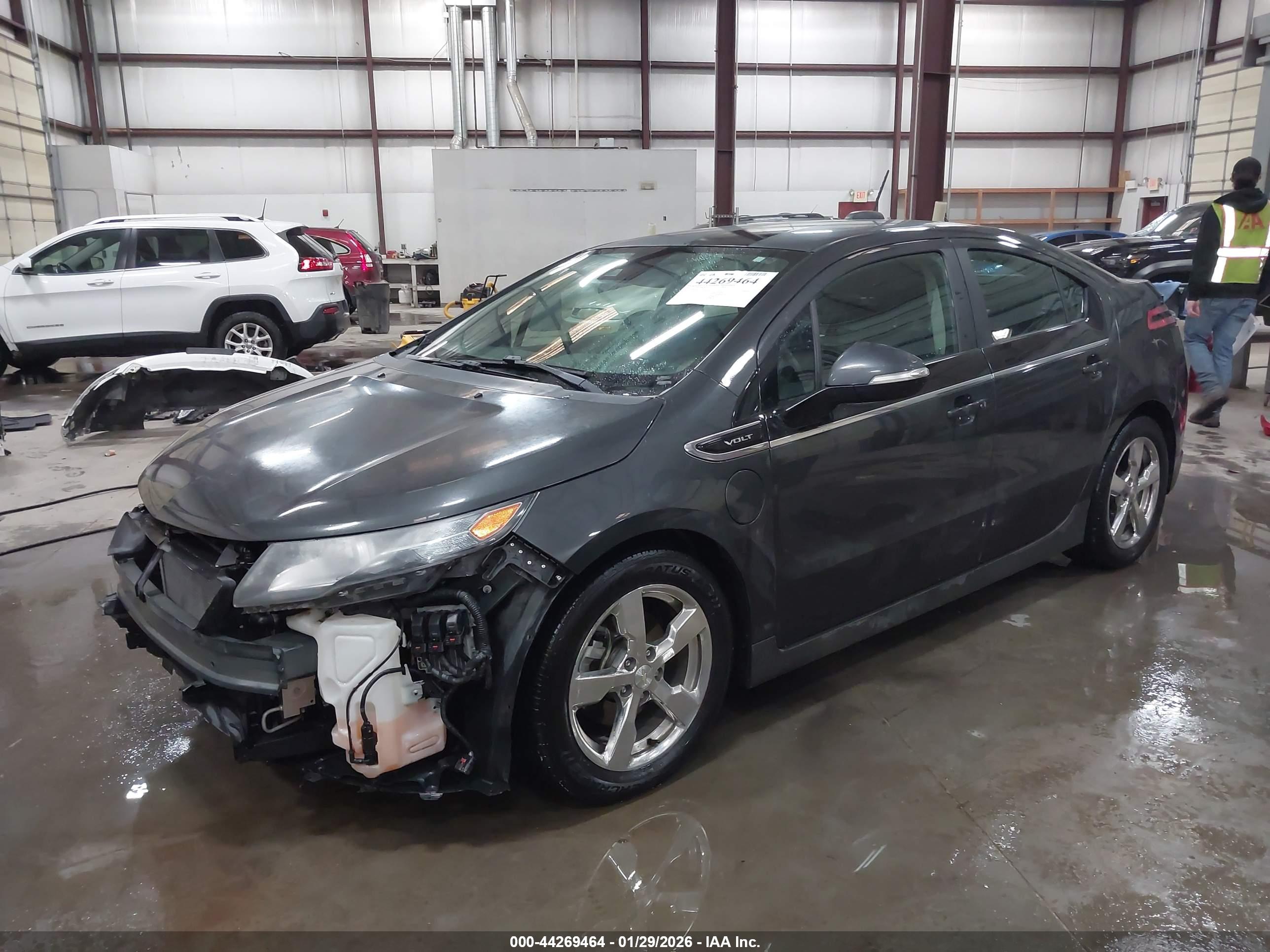 CHEVROLET VOLT image 2