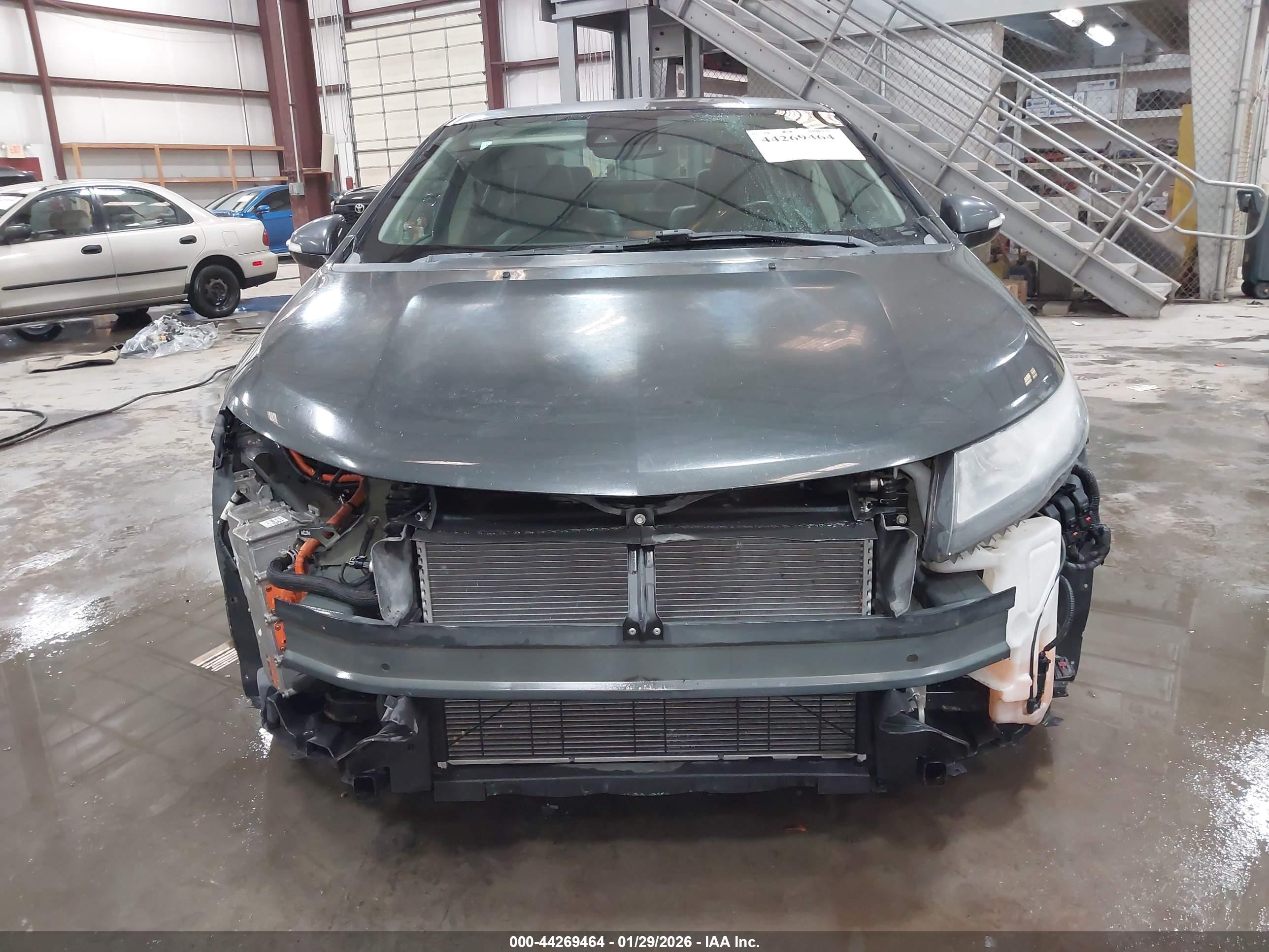 CHEVROLET VOLT image 6