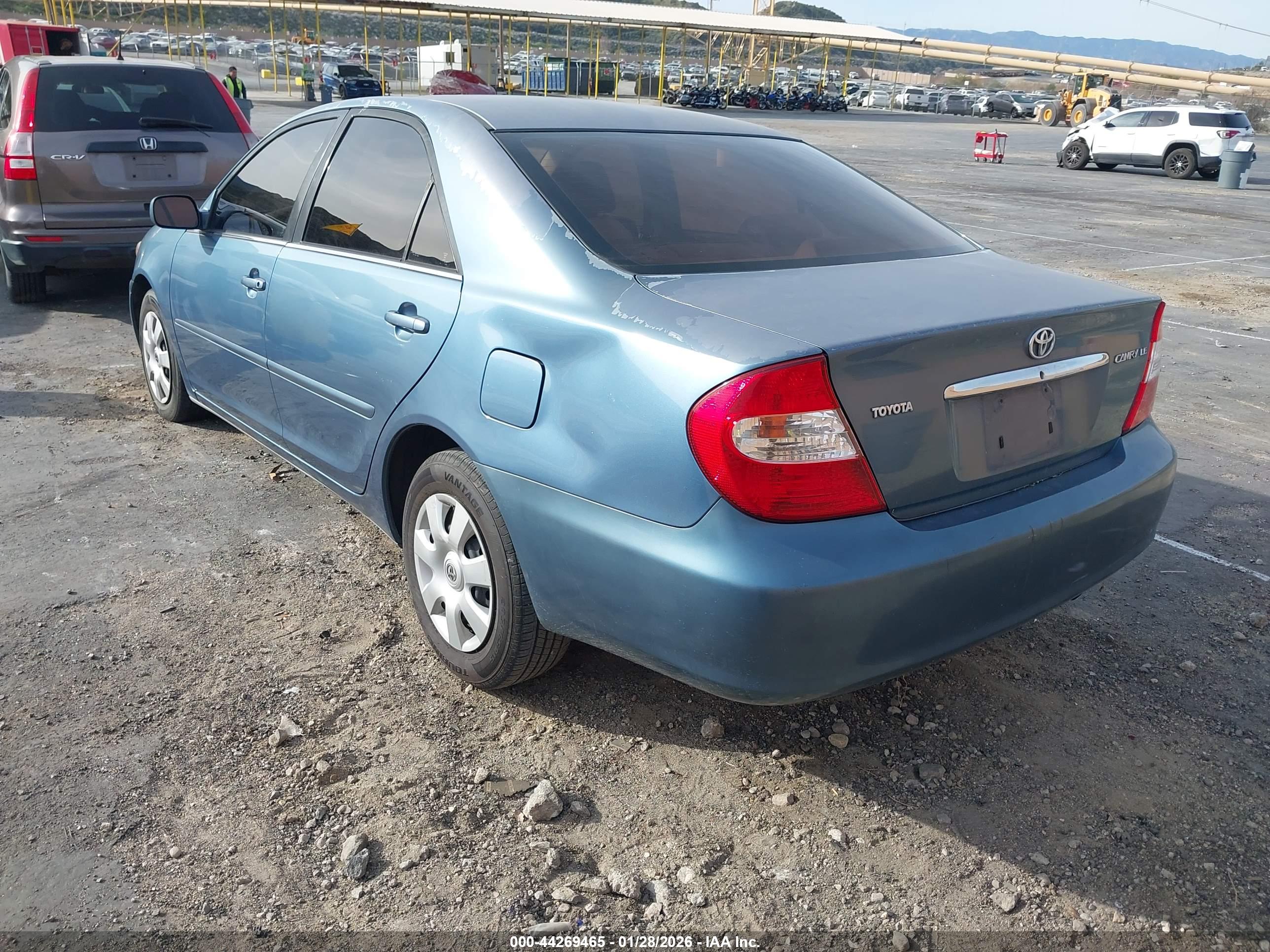 TOYOTA CAMRY image 3