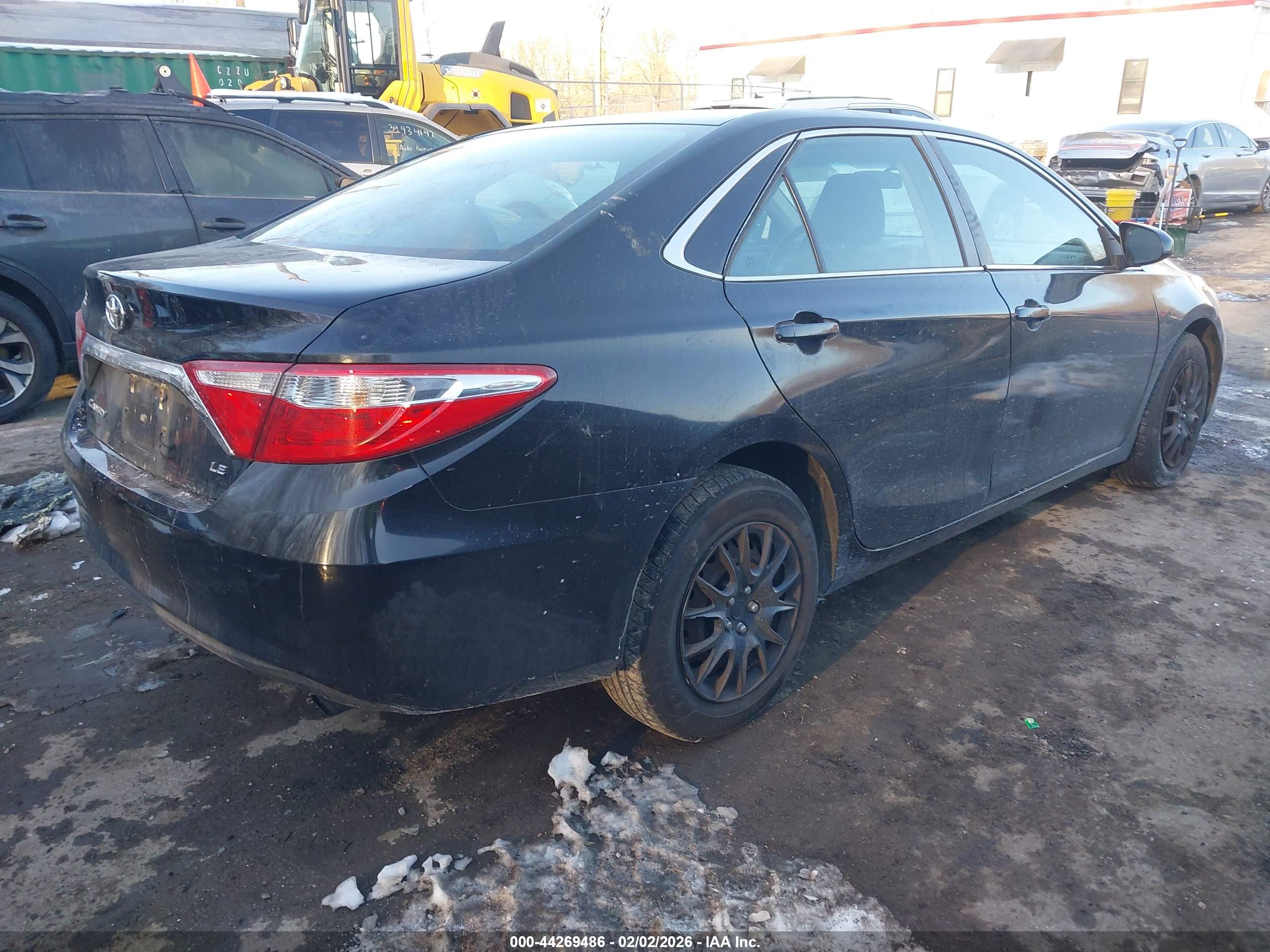 TOYOTA CAMRY image 4