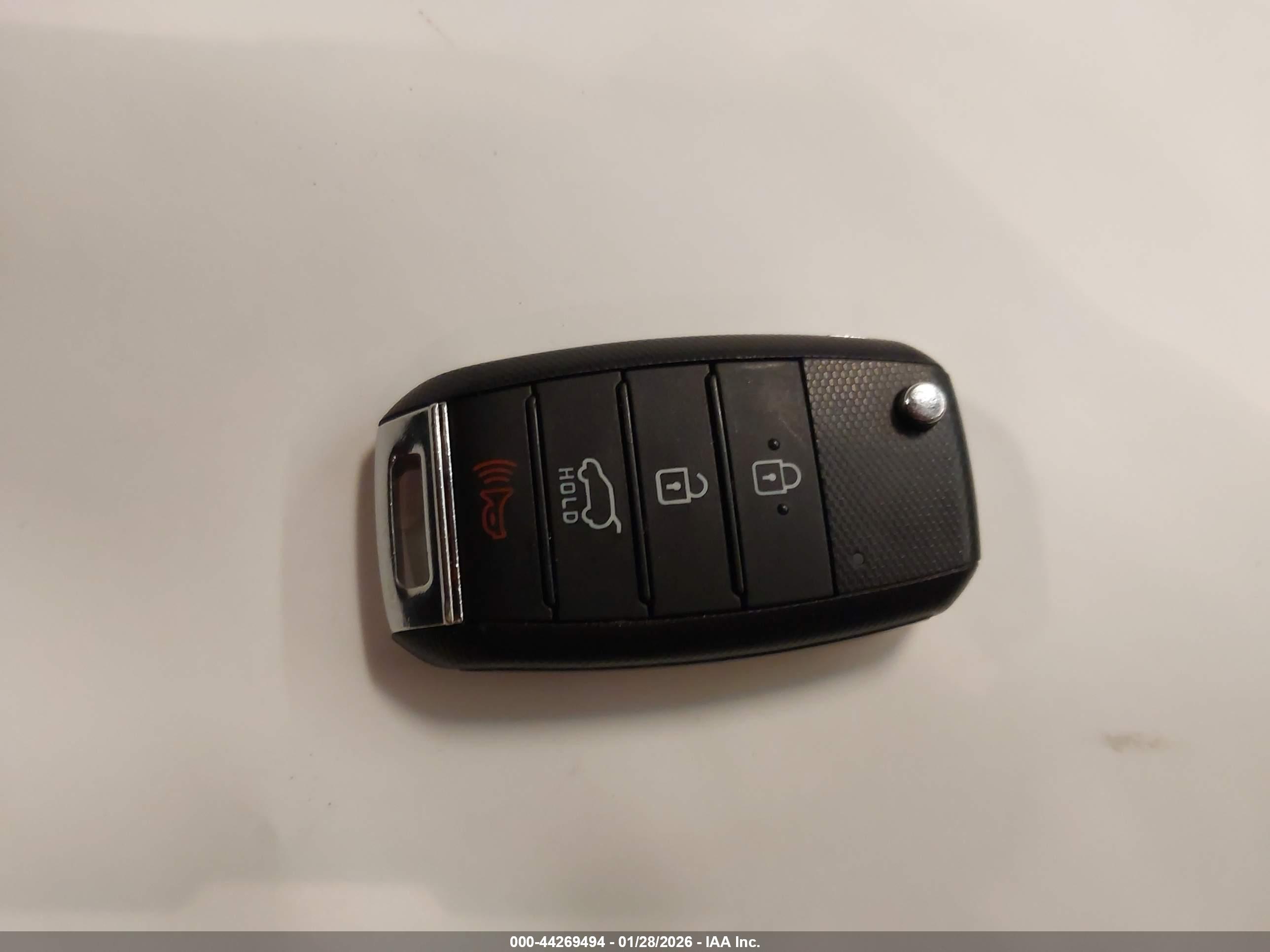 KIA SPORTAGE image 11