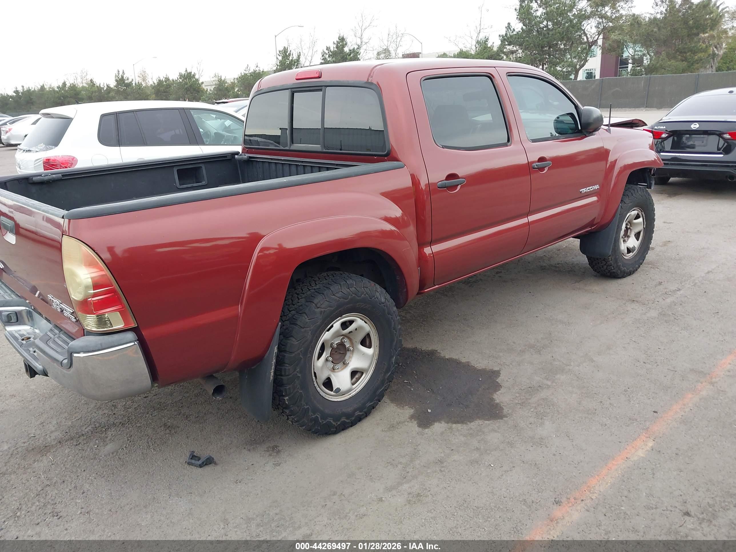 TOYOTA TACOMA image 4